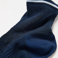 https://image.uniqlo.com/UQ/ST3/us/imagesgoods/479546/feature/usgoods_479546_feature1.jpg