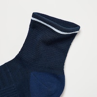 https://image.uniqlo.com/UQ/ST3/us/imagesgoods/479546/feature/usgoods_479546_feature4.jpg