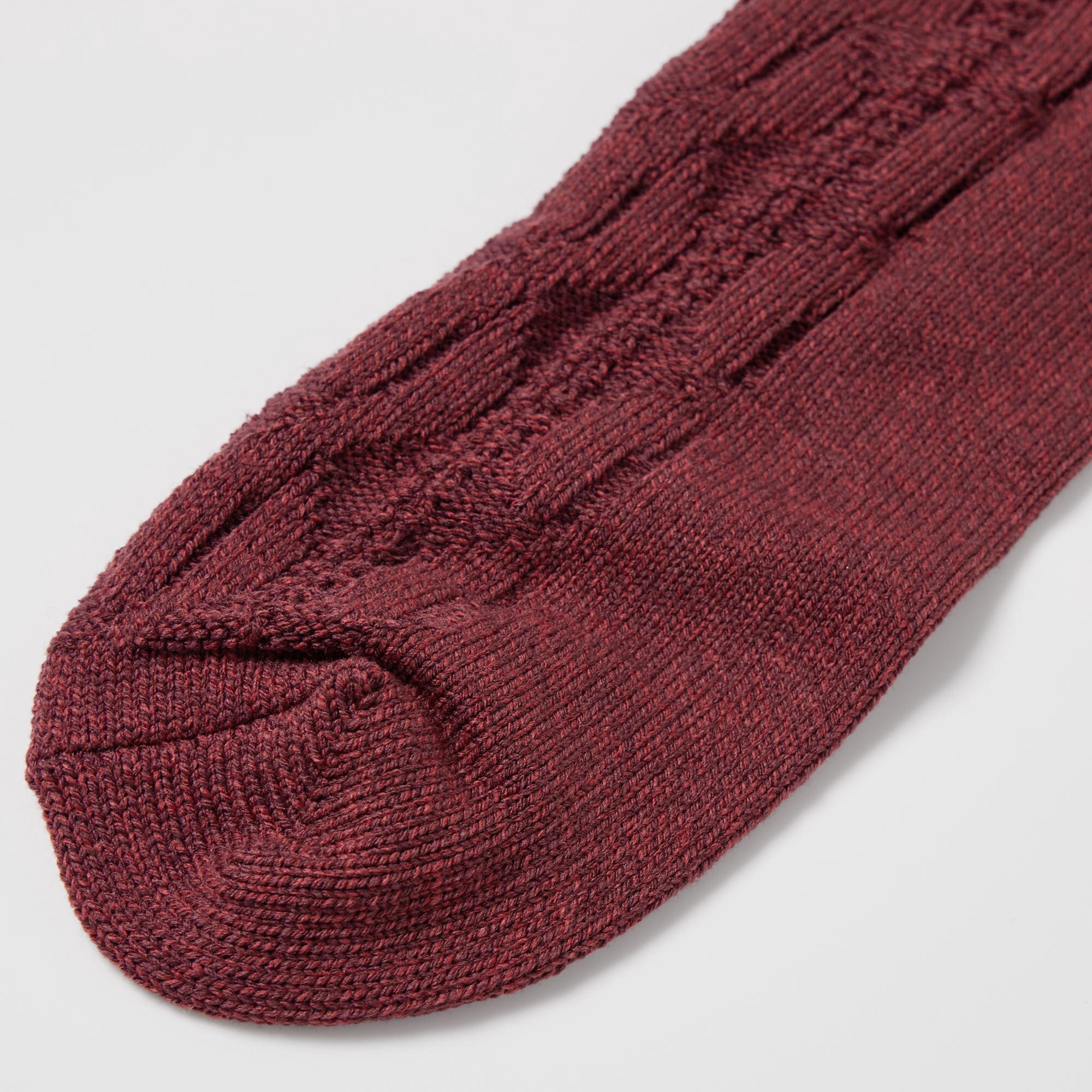 Special yarn neutralizes and deodorizes odors. The yarn retains its deodorizing properties even after washing. *Not permanent. With odor control features.