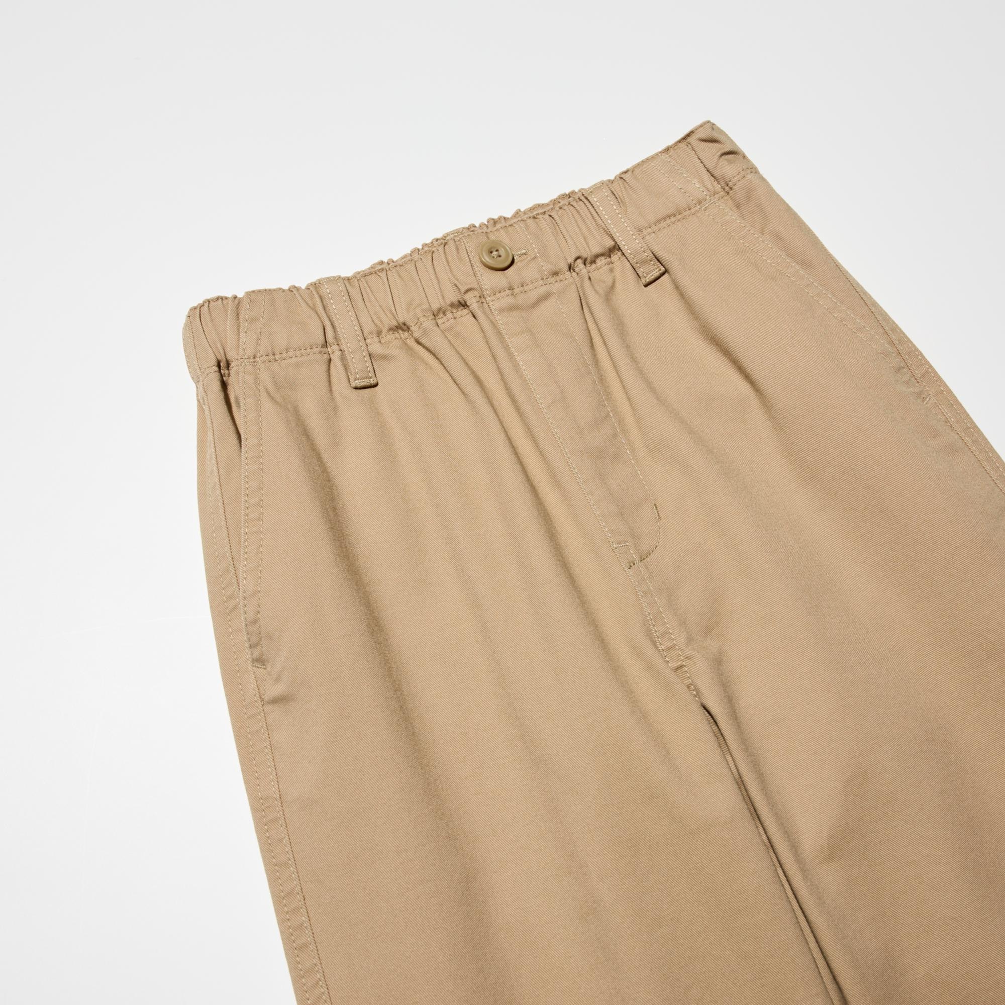 Elastic waist for easy outfit changes.