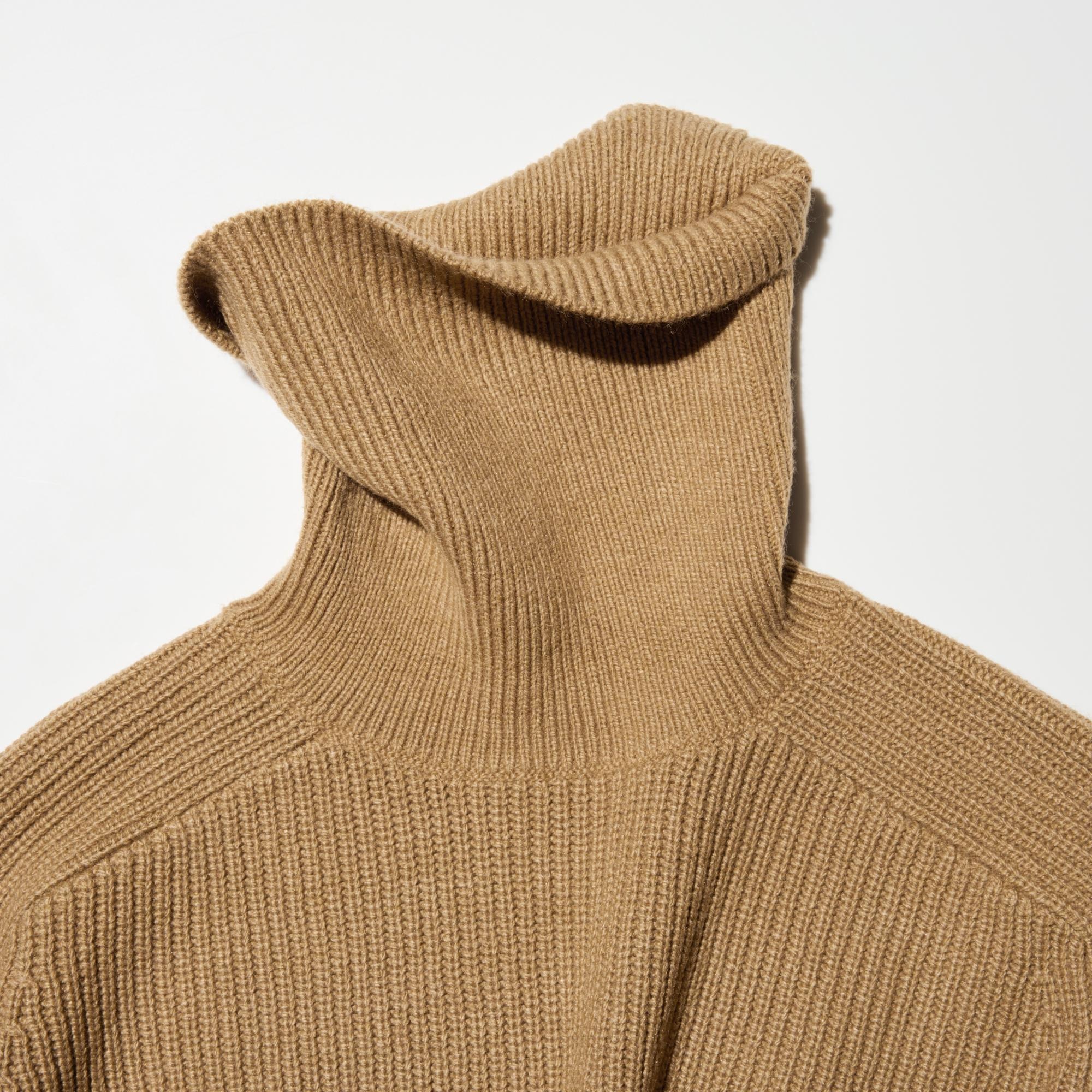 Nice warm and roomy turtleneck.