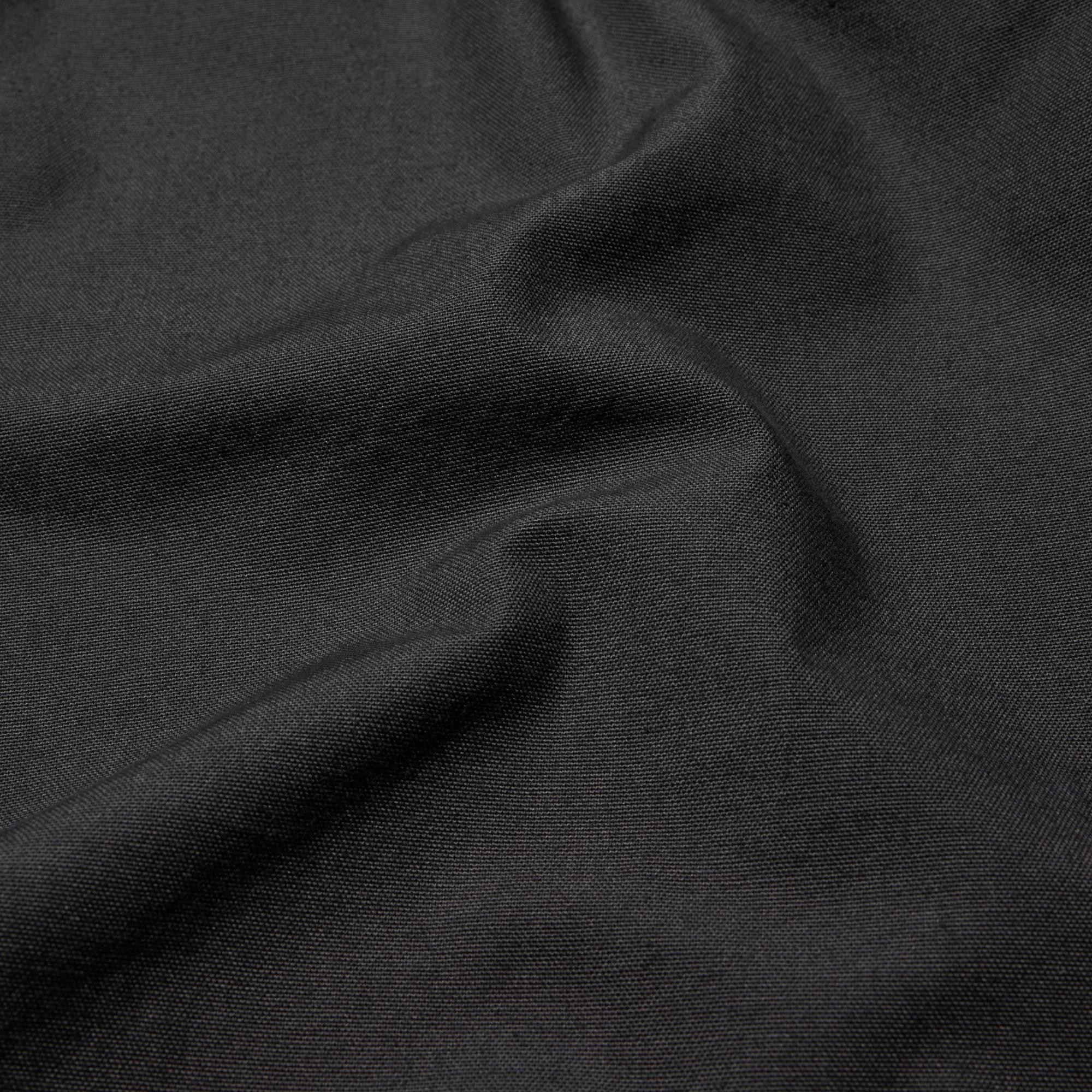 Crisp cotton canvas fabric creates a stylish silhouette.