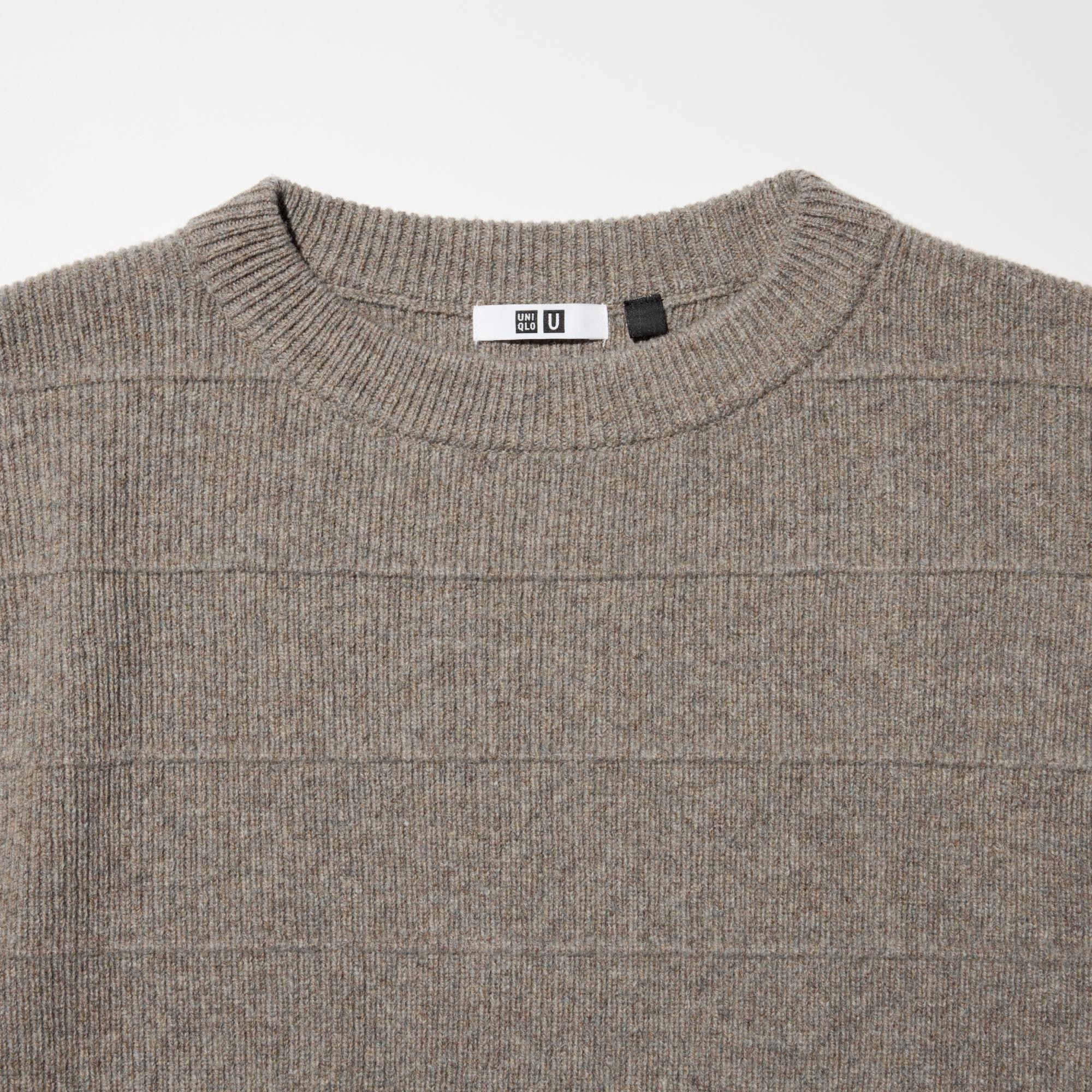 Ribbed collar.