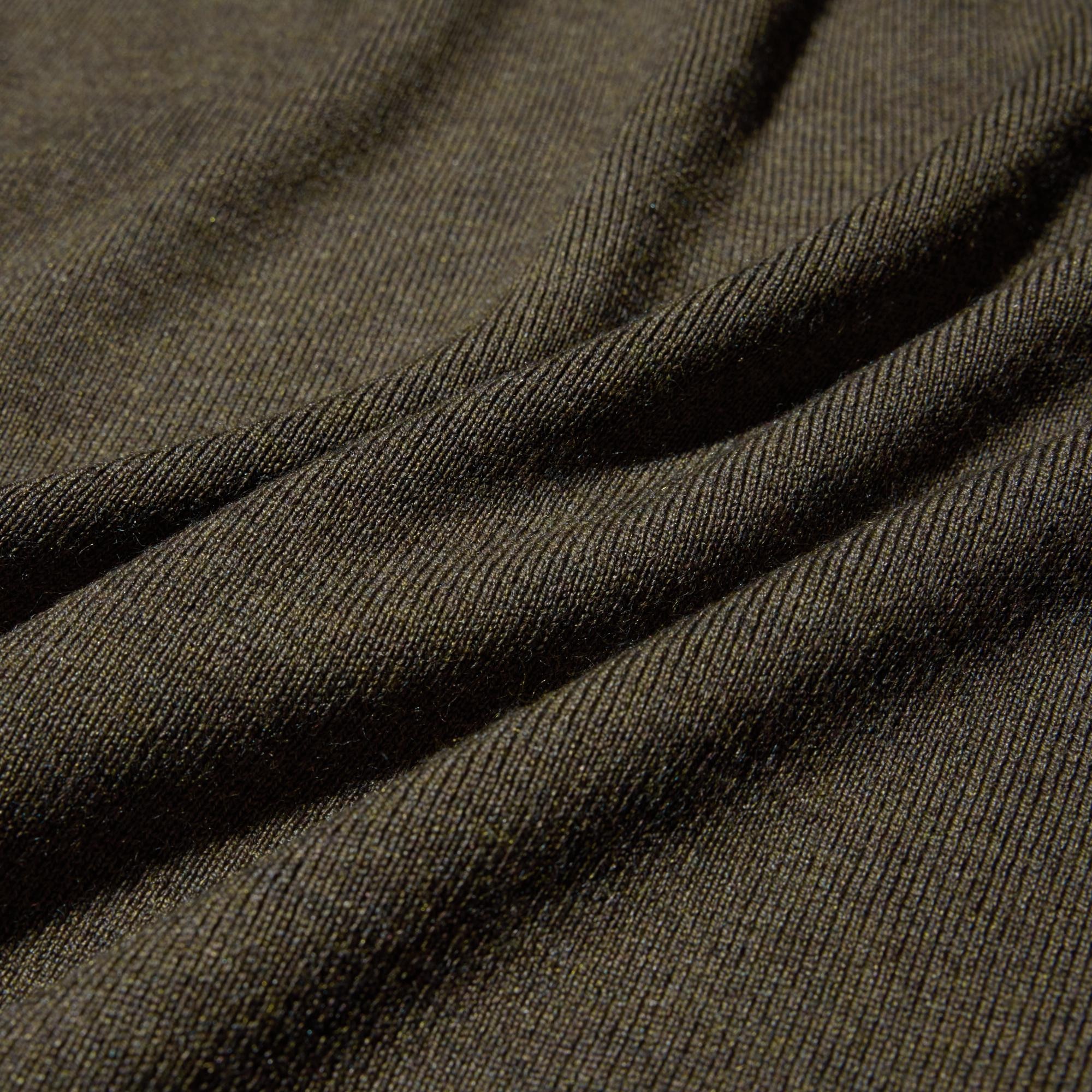 Merino wool blended with anti-pilling acrylic for exceptional comfort, durability, and easy care. Hand-washable.