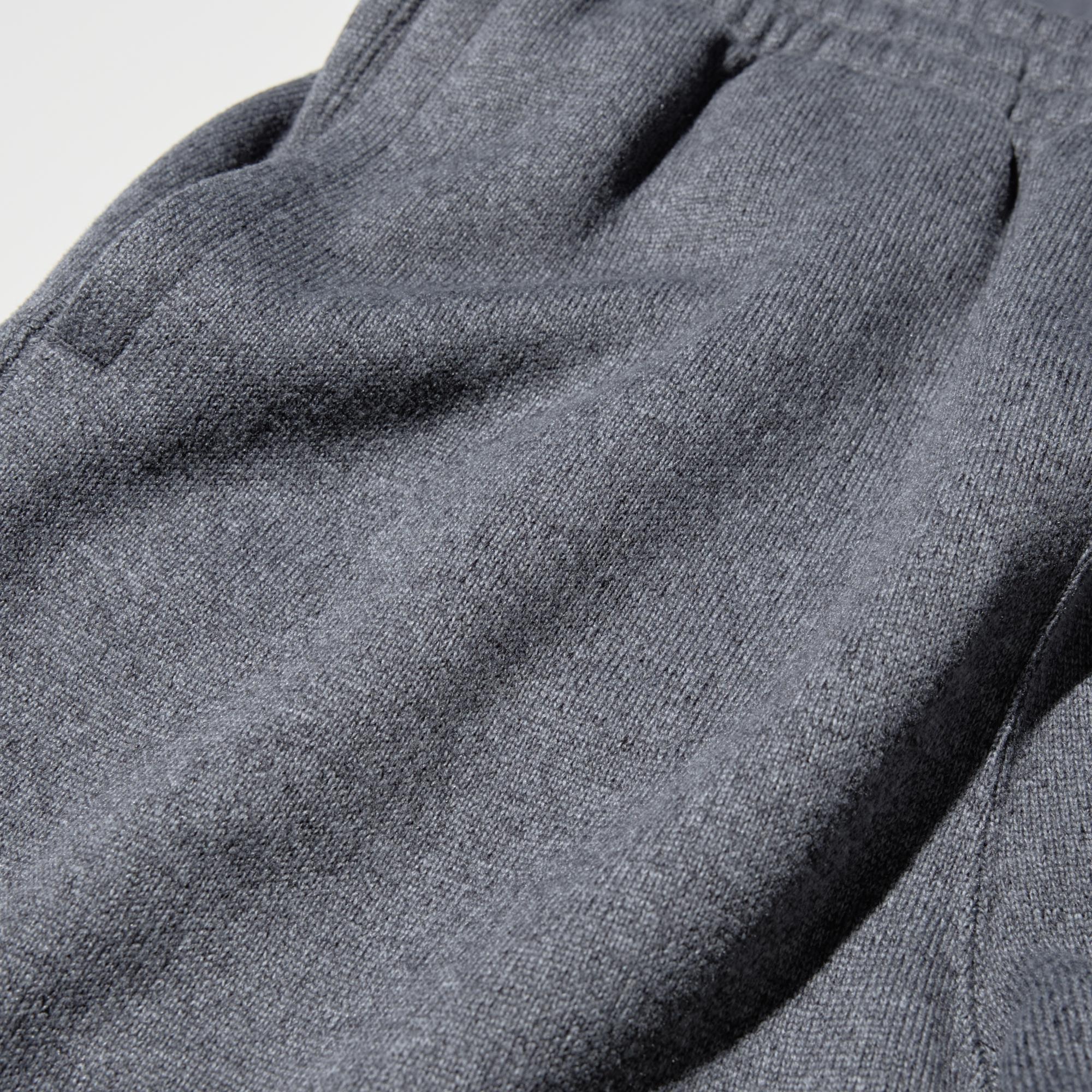 Elegant, warm fleece with a knitted look.