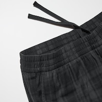 https://image.uniqlo.com/UQ/ST3/us/imagesgoods/479940/feature/usgoods_479940_feature2.jpg