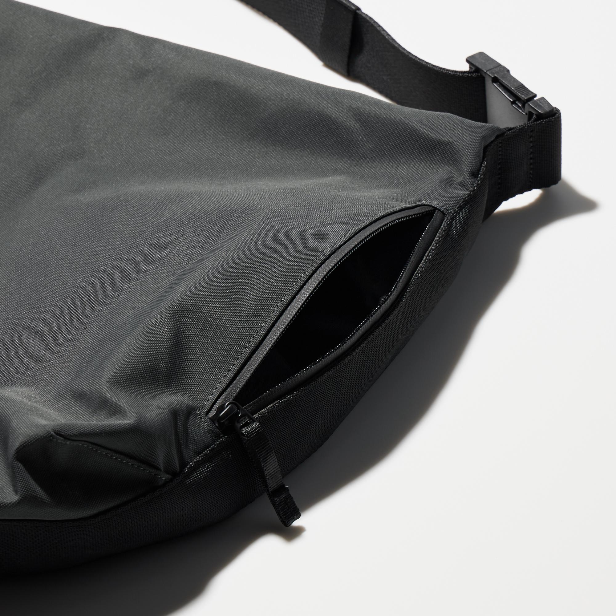 Side pocket for easy access to your essentials.