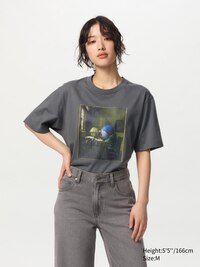 Doraemon meets the Louvre UT Graphic T-Shirt