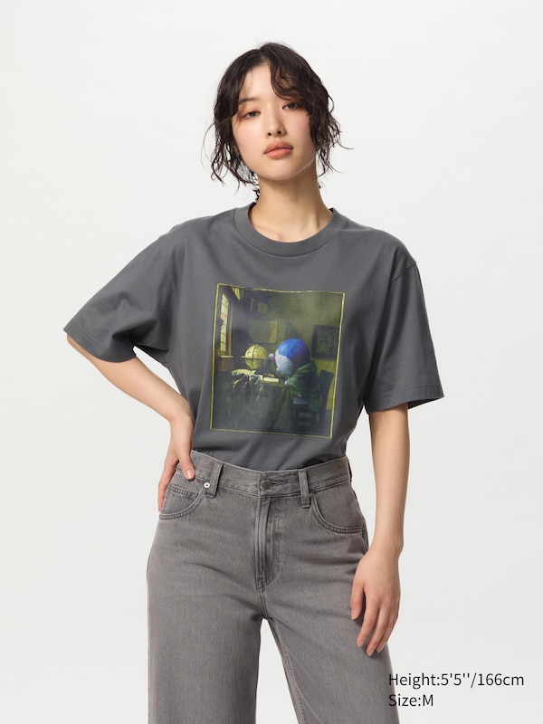 Doraemon meets the Louvre UT Graphic T-Shirt