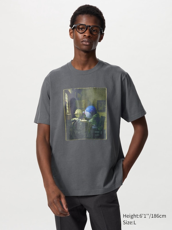 Doraemon meets the Louvre UT Graphic T-Shirt
