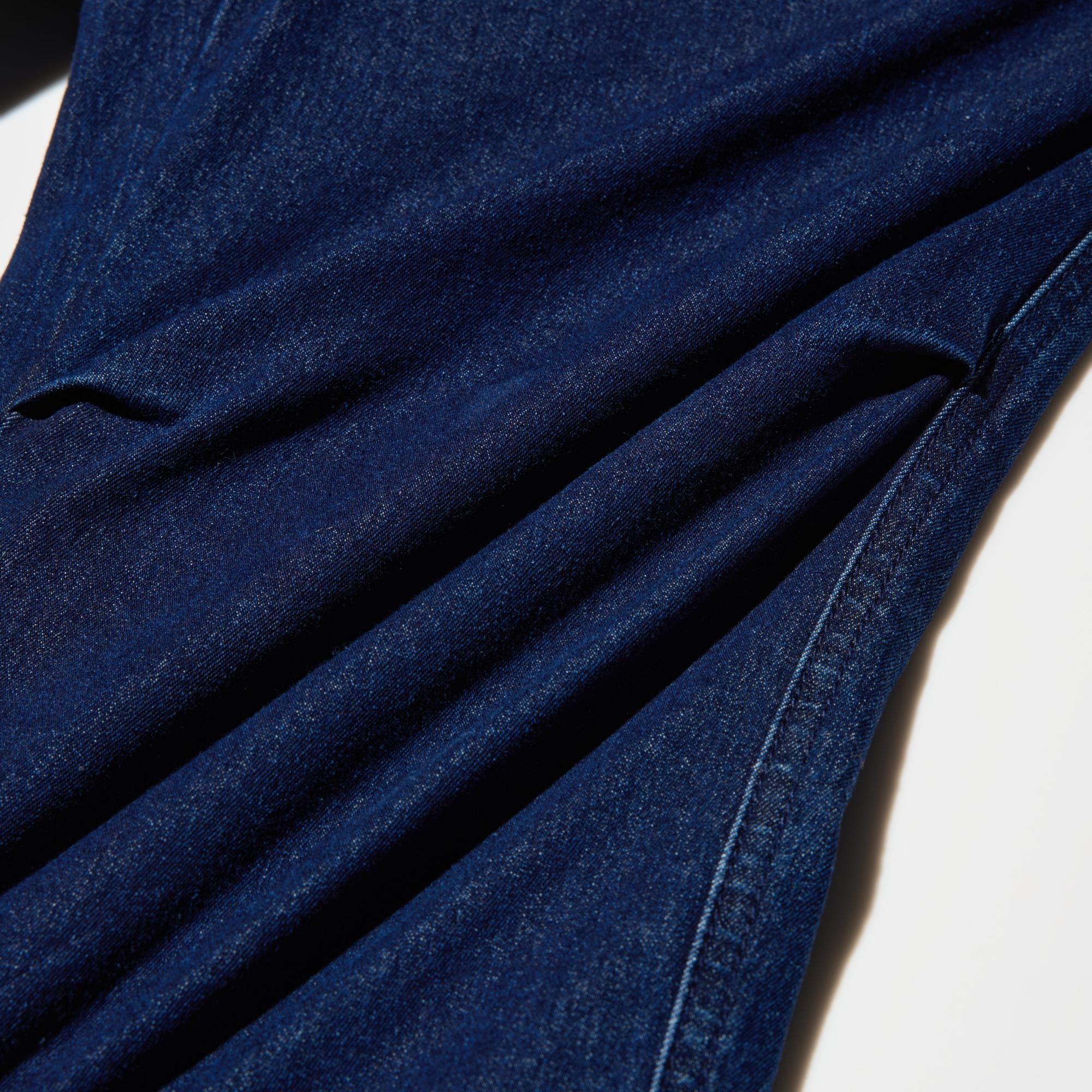 Stretchy outer fabric for freedom of movement.