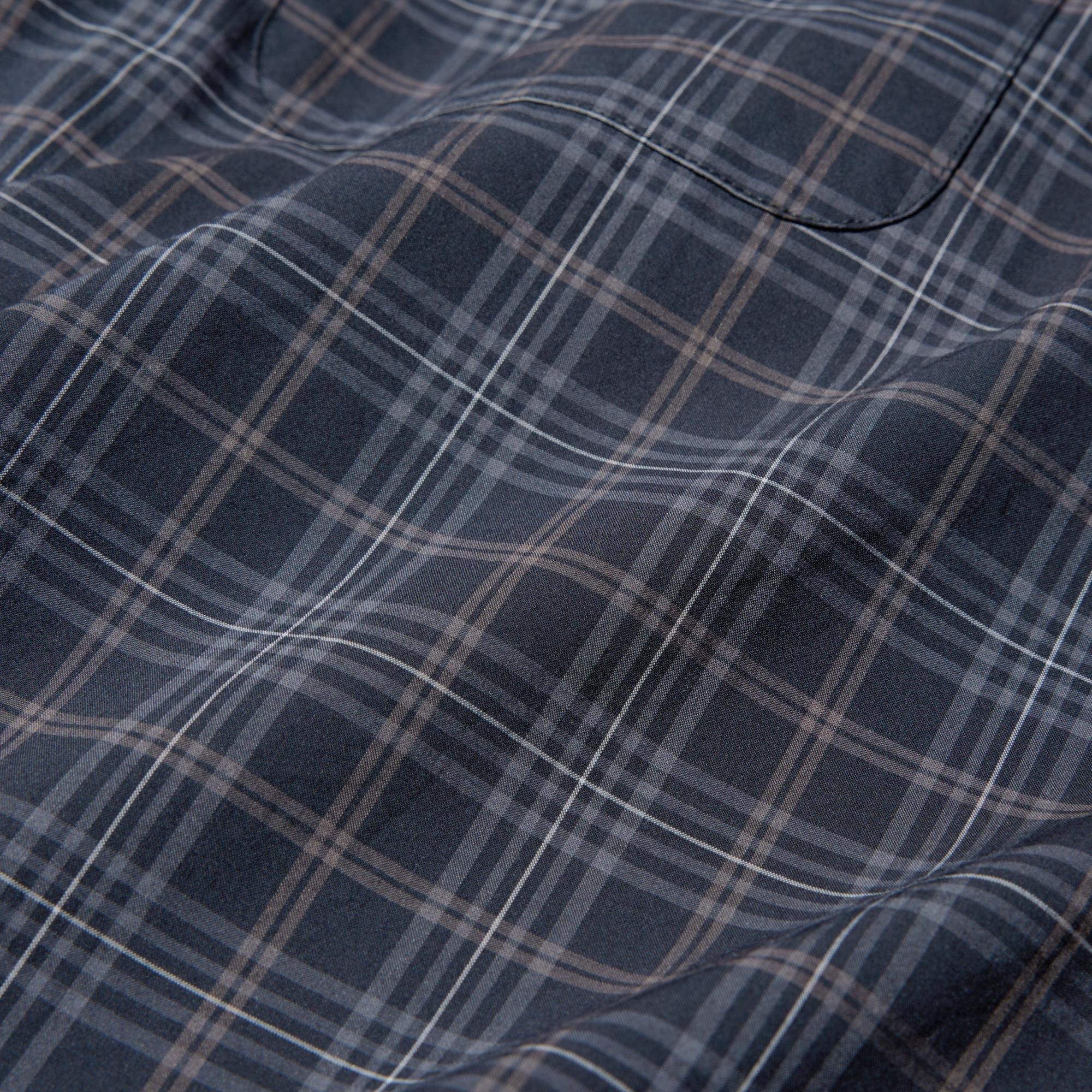 100% ultra-long fiber cotton produces a stunning color and glossy sheen. Thread thickness and density specially selected to showcase each pattern and color.