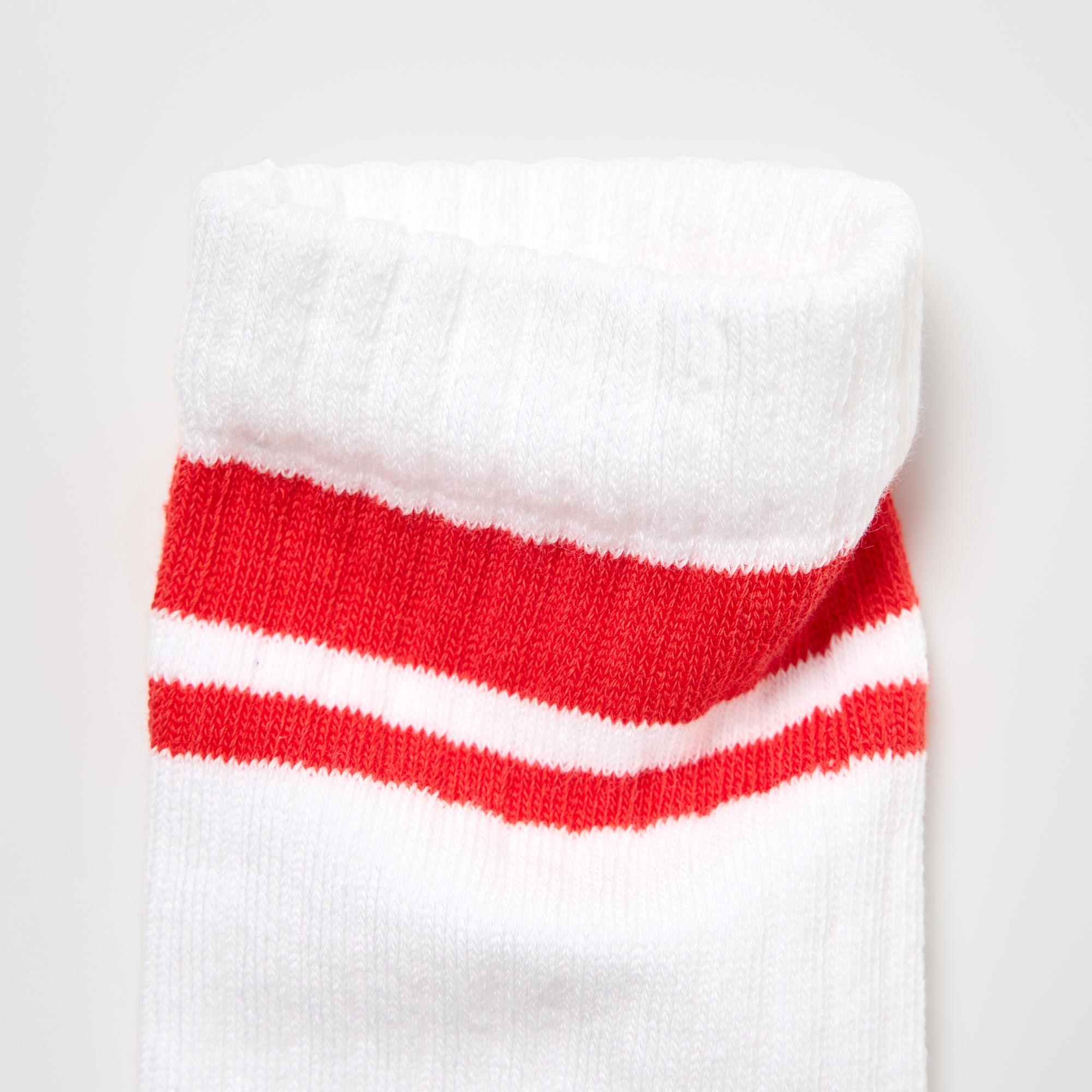 Soft design at the ankle for a comfortable, non-constrictive fit.