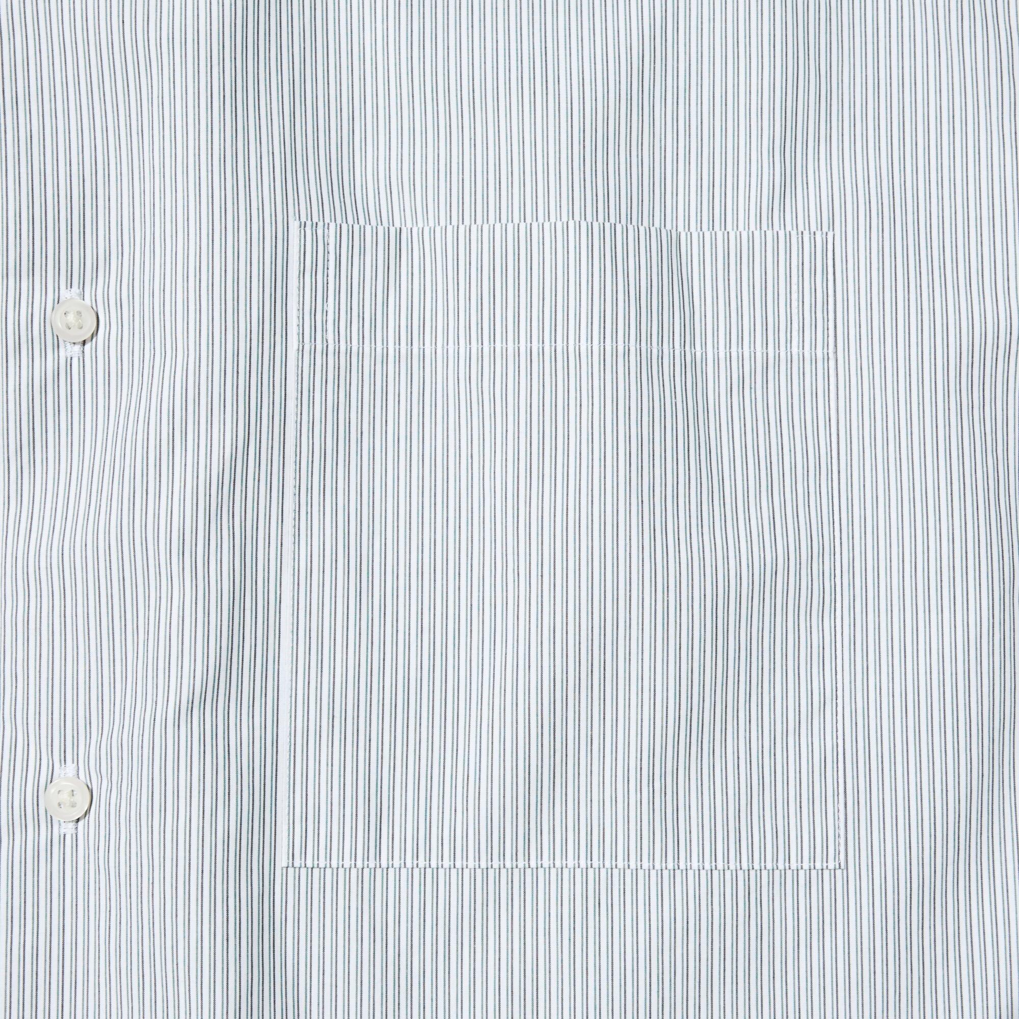 Left chest pocket adds style and convenience.