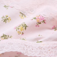 https://image.uniqlo.com/UQ/ST3/us/imagesgoods/480896/feature/usgoods_480896_feature1.jpg