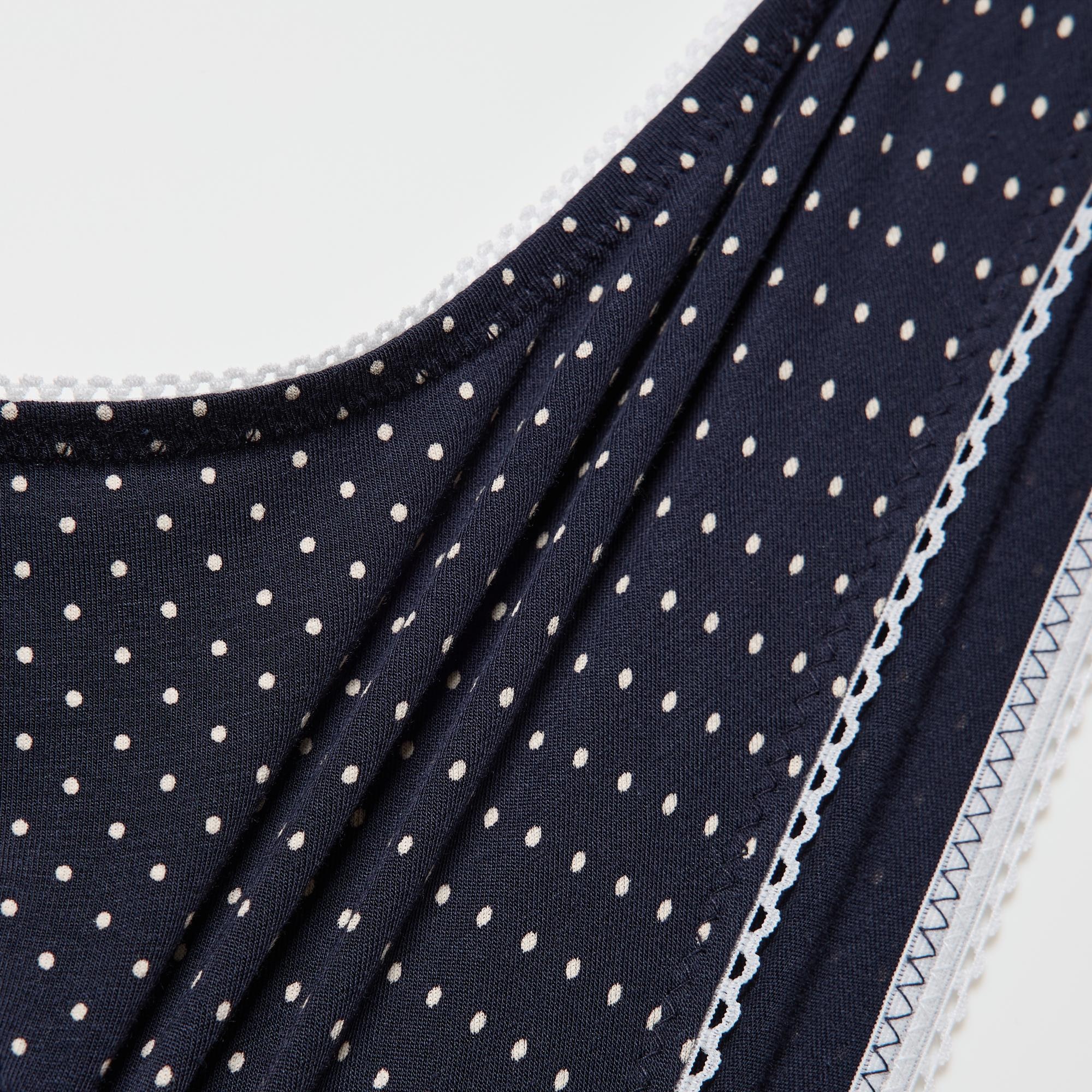 Smooth, contouring fabric provides a comfortable fit.