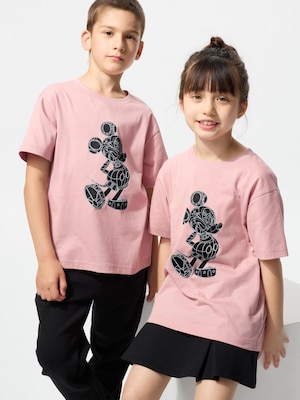 Mickey Stands UT Graphic T-Shirt