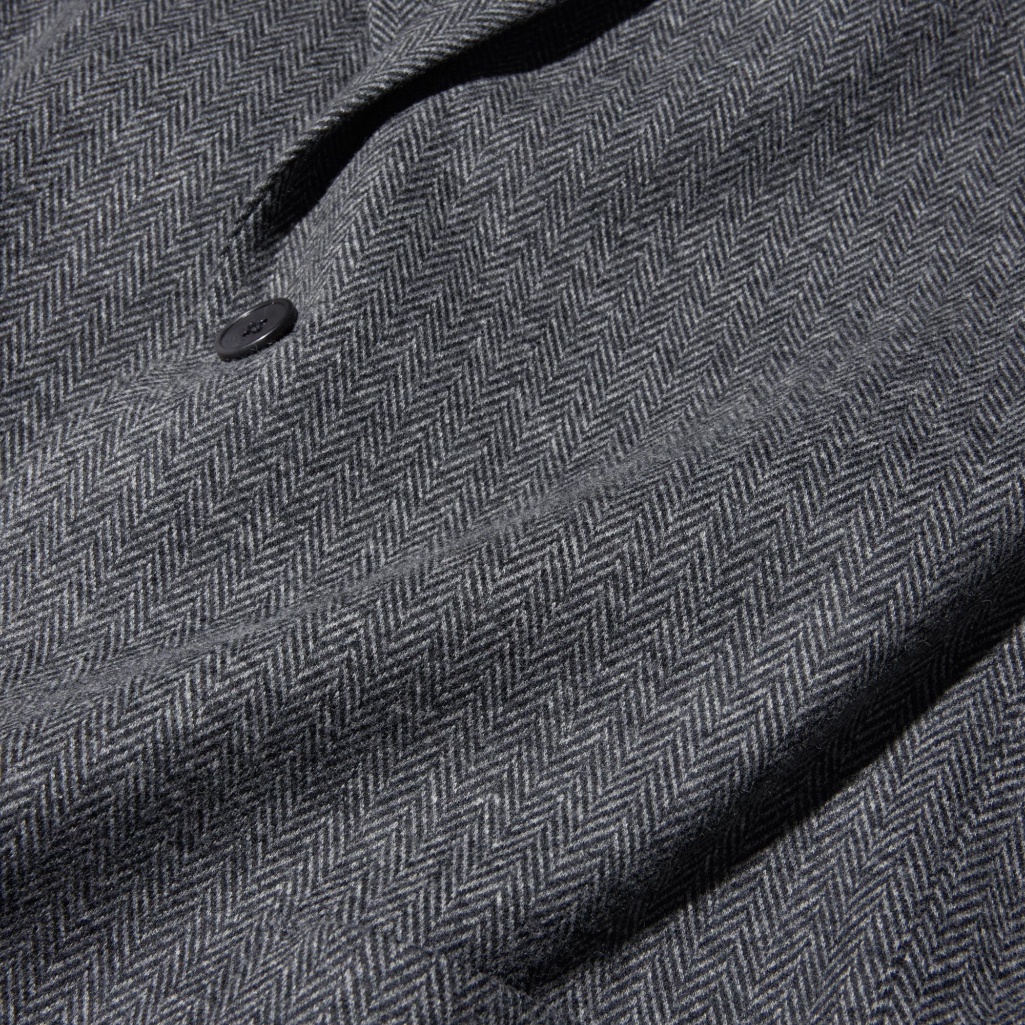 Jersey fabric with a comfortable, brushed feel. Showcases the fabric for a sophisticated, tailored look.