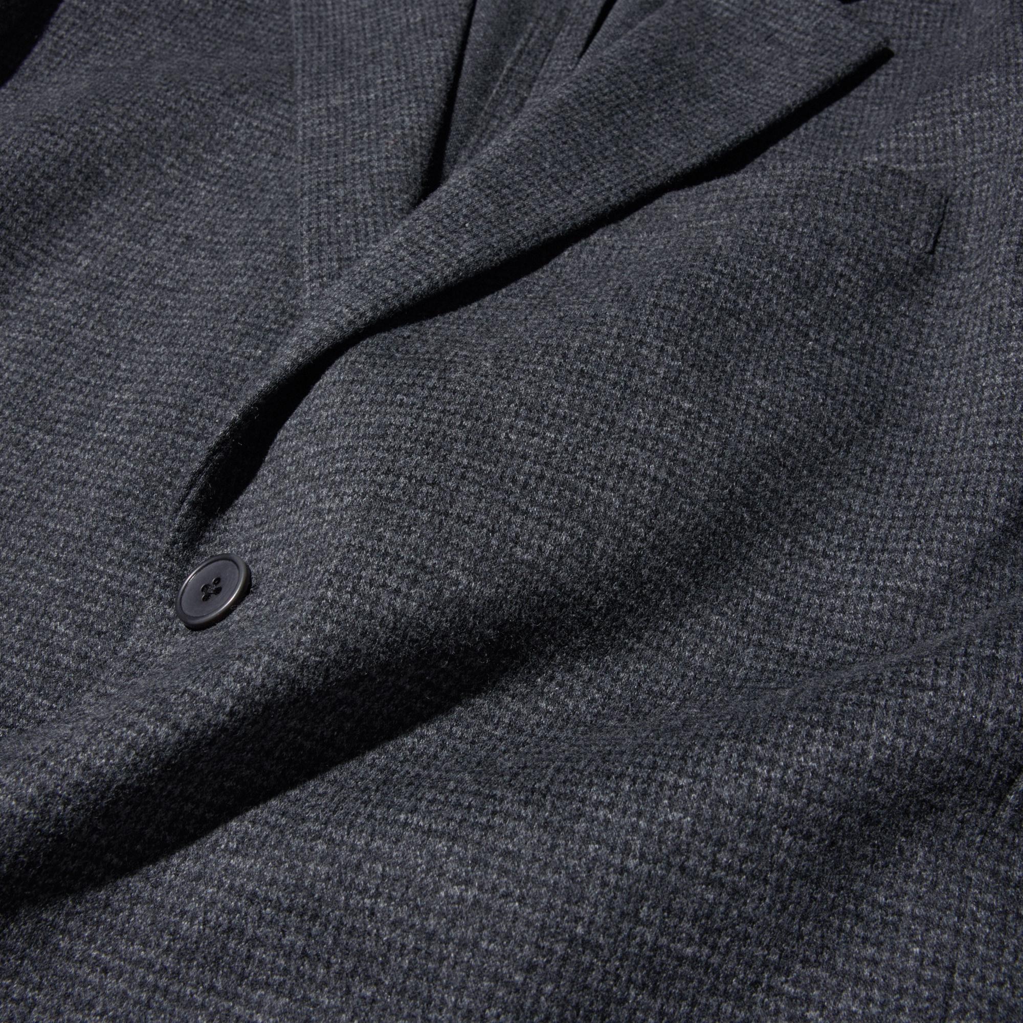 Jersey fabric with a comfortable, brushed feel. Showcases the fabric for a sophisticated, tailored look.