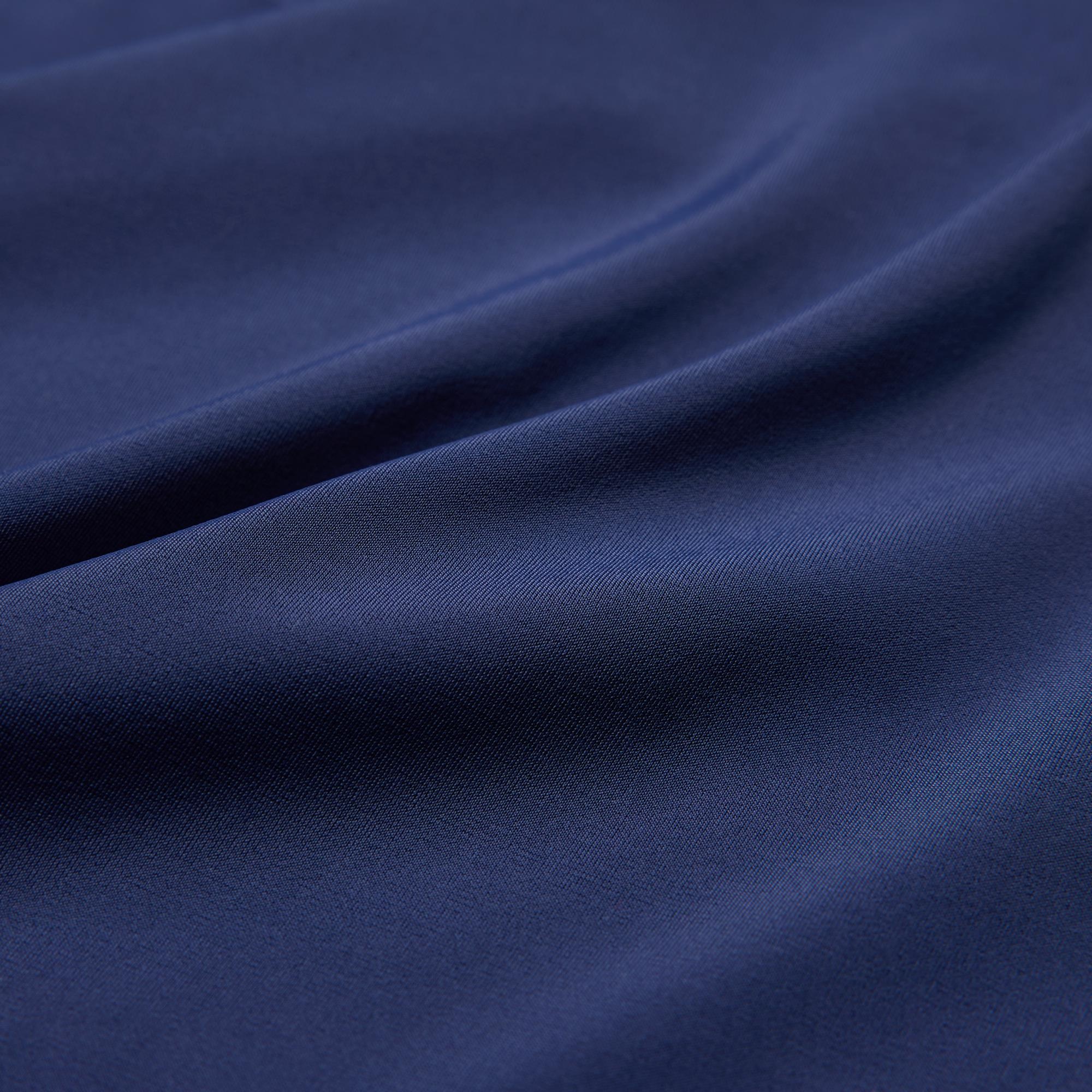 Smooth, quick-drying 'AIRism' fabric.
