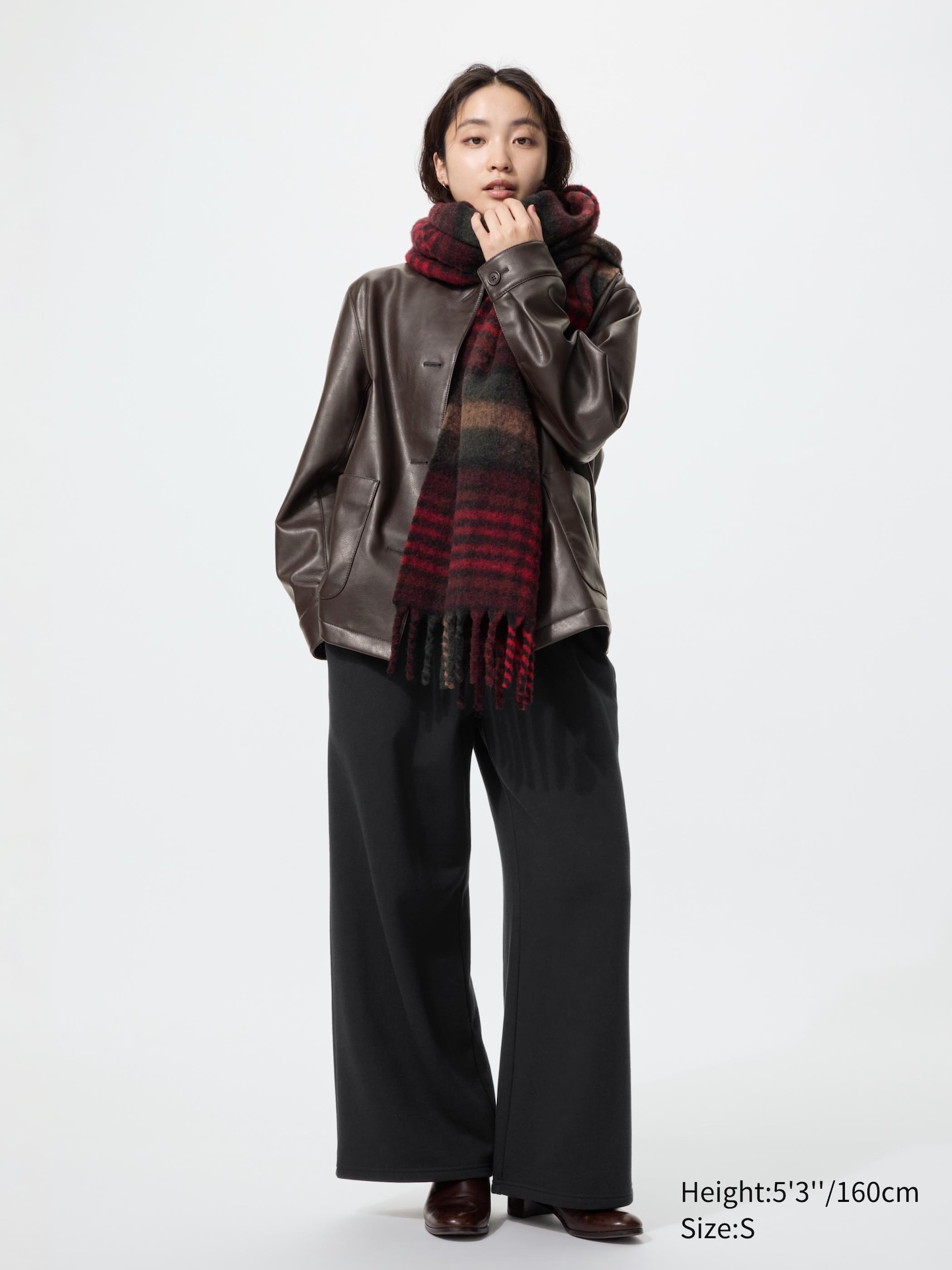 Женские брюки Uniqlo Wide Sweatpants Short, цвет: Чёрный — фото 1