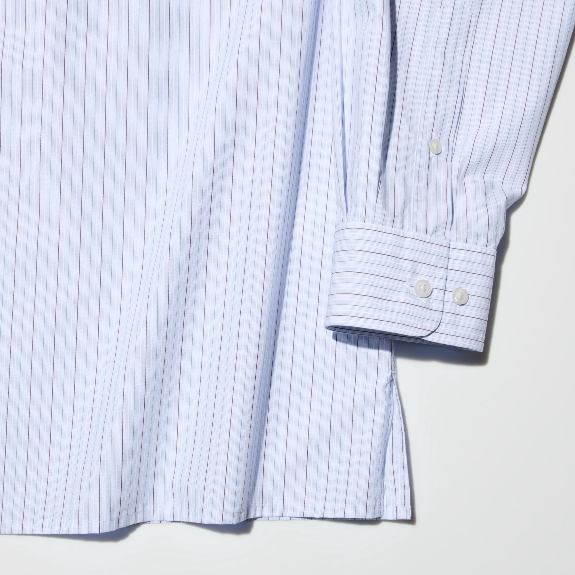 Square-cut hem with slits for easy layering.