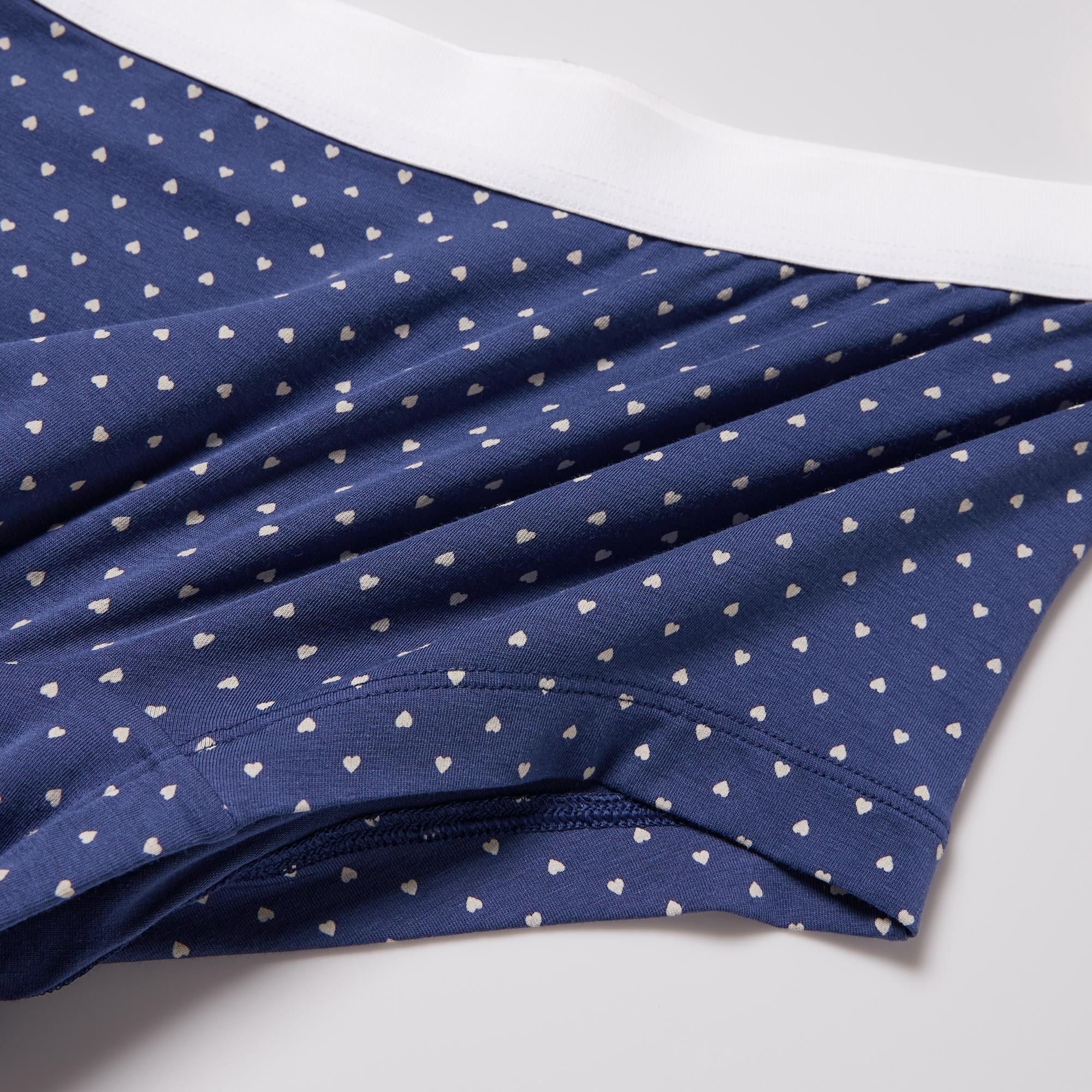 Smooth, contouring fabric provides a comfortable fit.