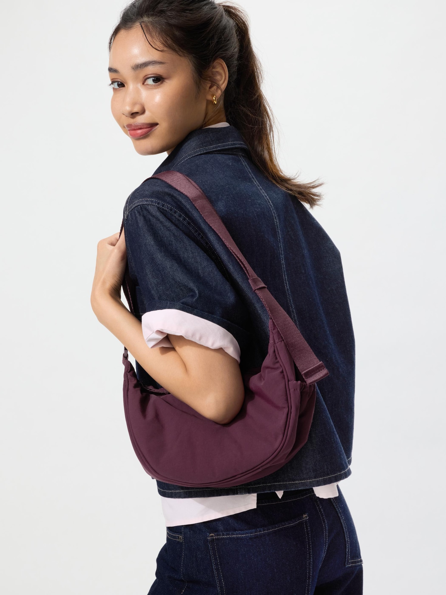Unisex Round Mini Shoulder Bag | UNIQLO US
