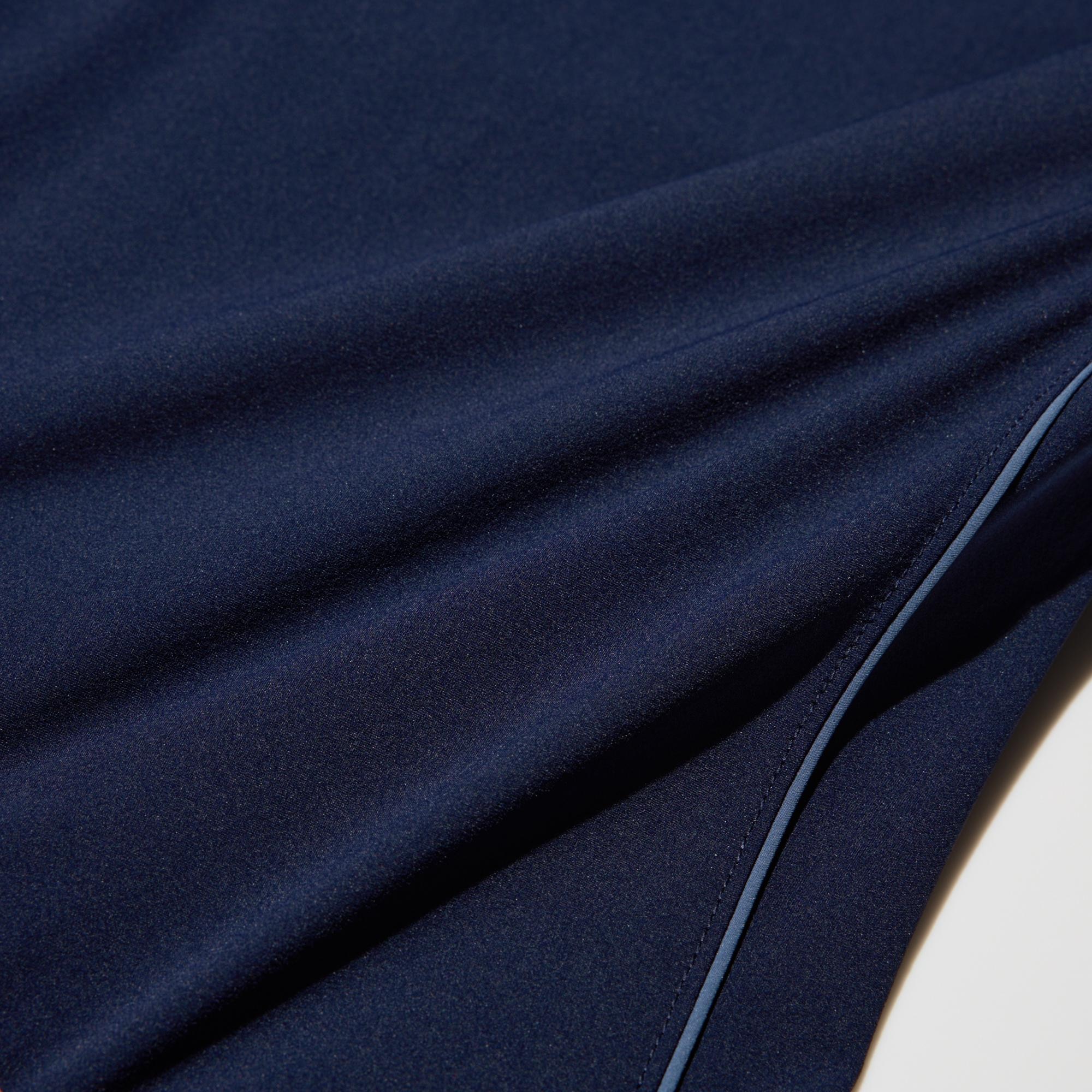 Crisp jersey material made from nylon tricot. Ultra Stretch fabric. With DRY technology.