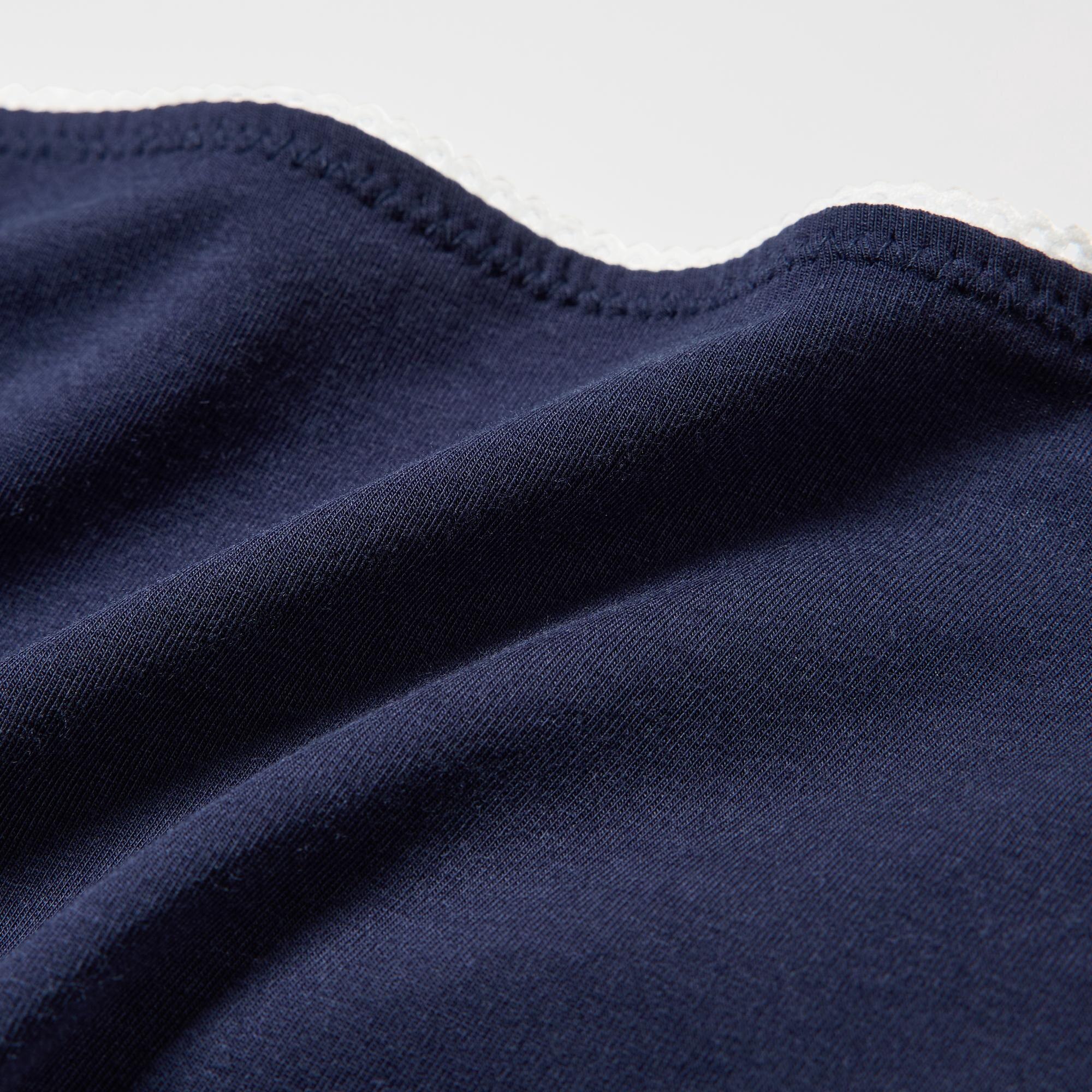 A blend of naturally derived ultra-fine modal cotton for a smooth, delicate feel. Cotton blend gusset.