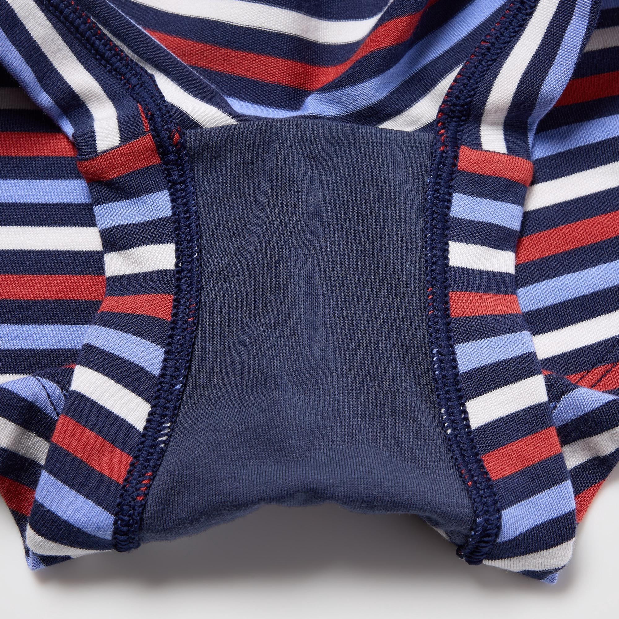 Cotton blend gusset.