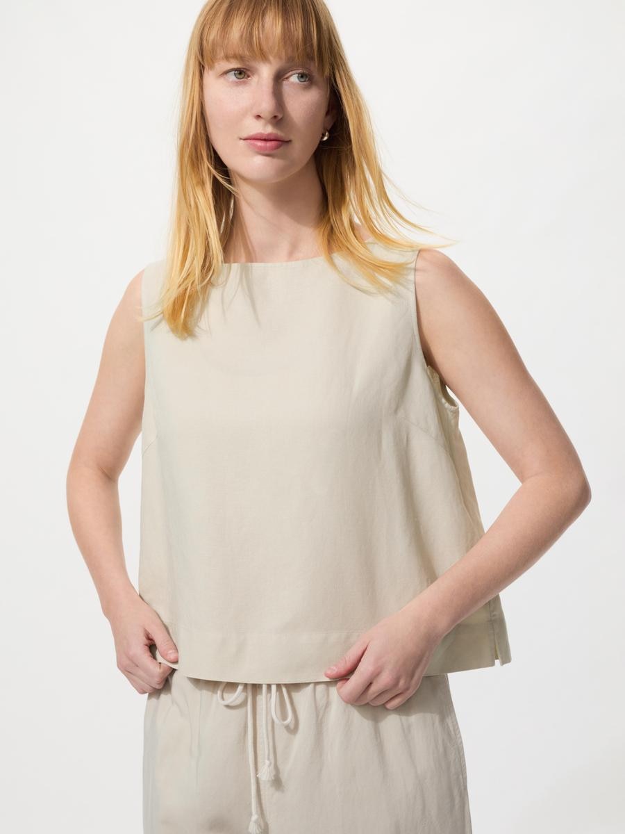 UNIQLO Women's Linen Blend Blouse Sleeveless, Natural, Small