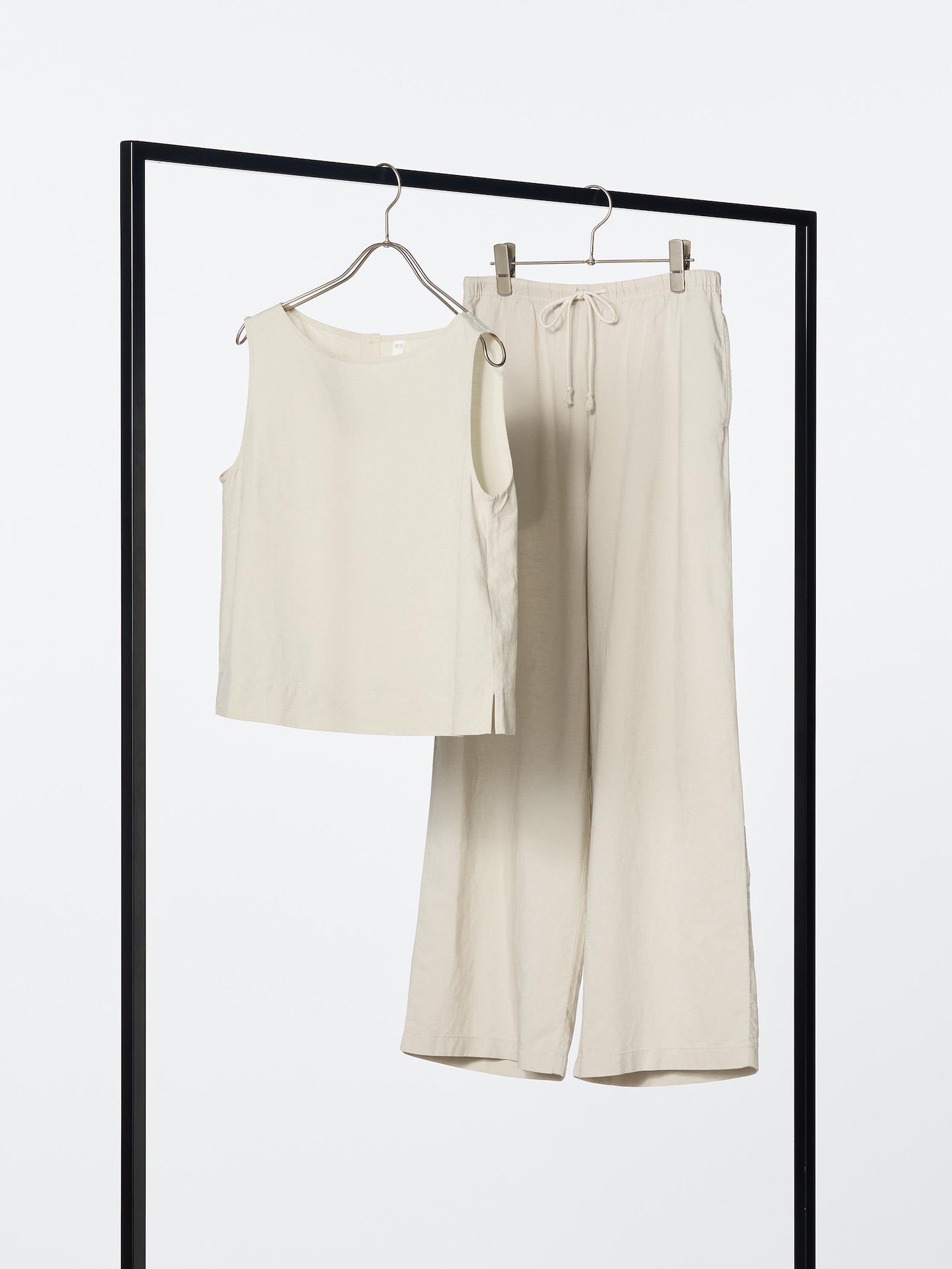 Женская блузка Uniqlo из льняной смеси без рукавов, цвет: Коричневый — фото 5