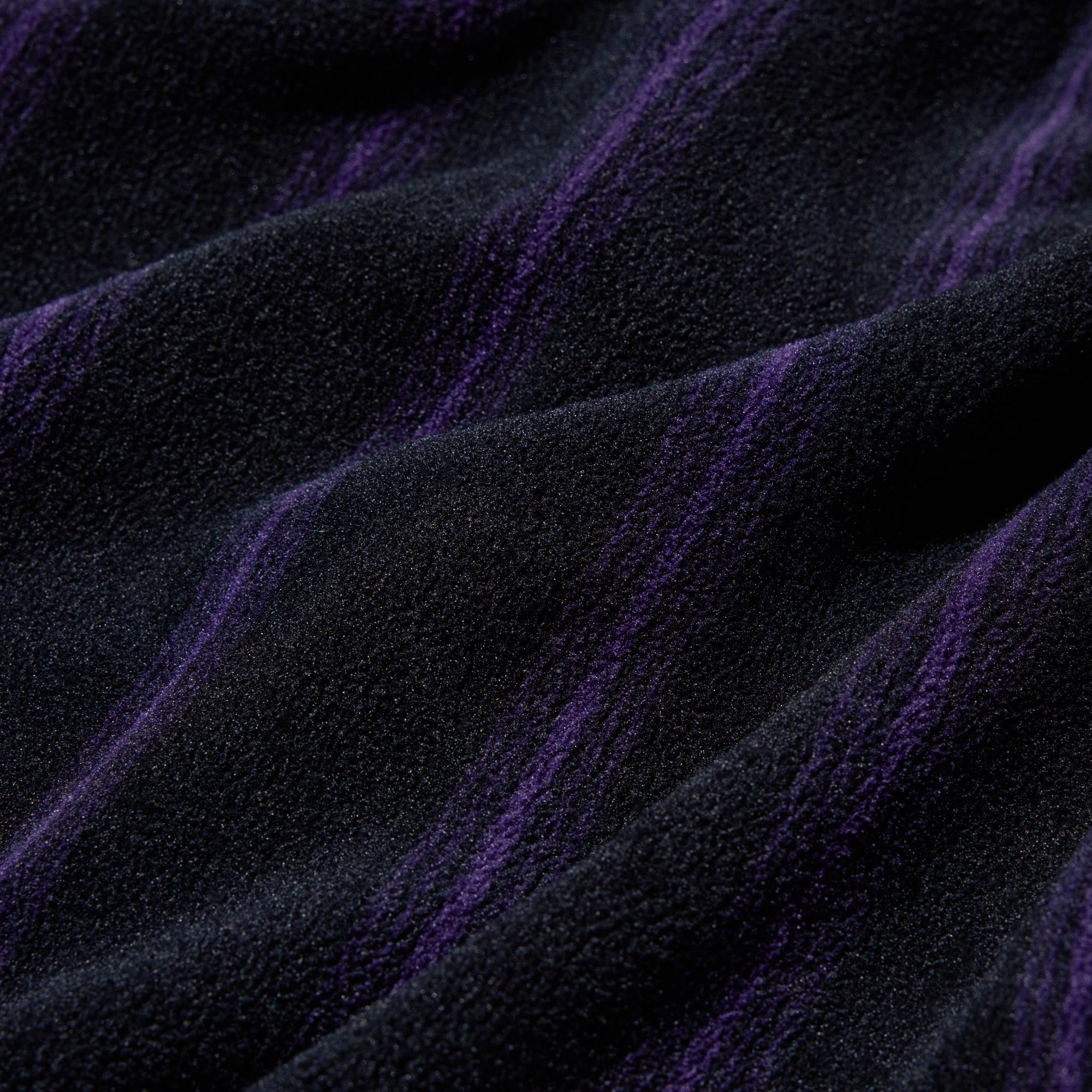 Warm and fluffy yarn fleece fabric.