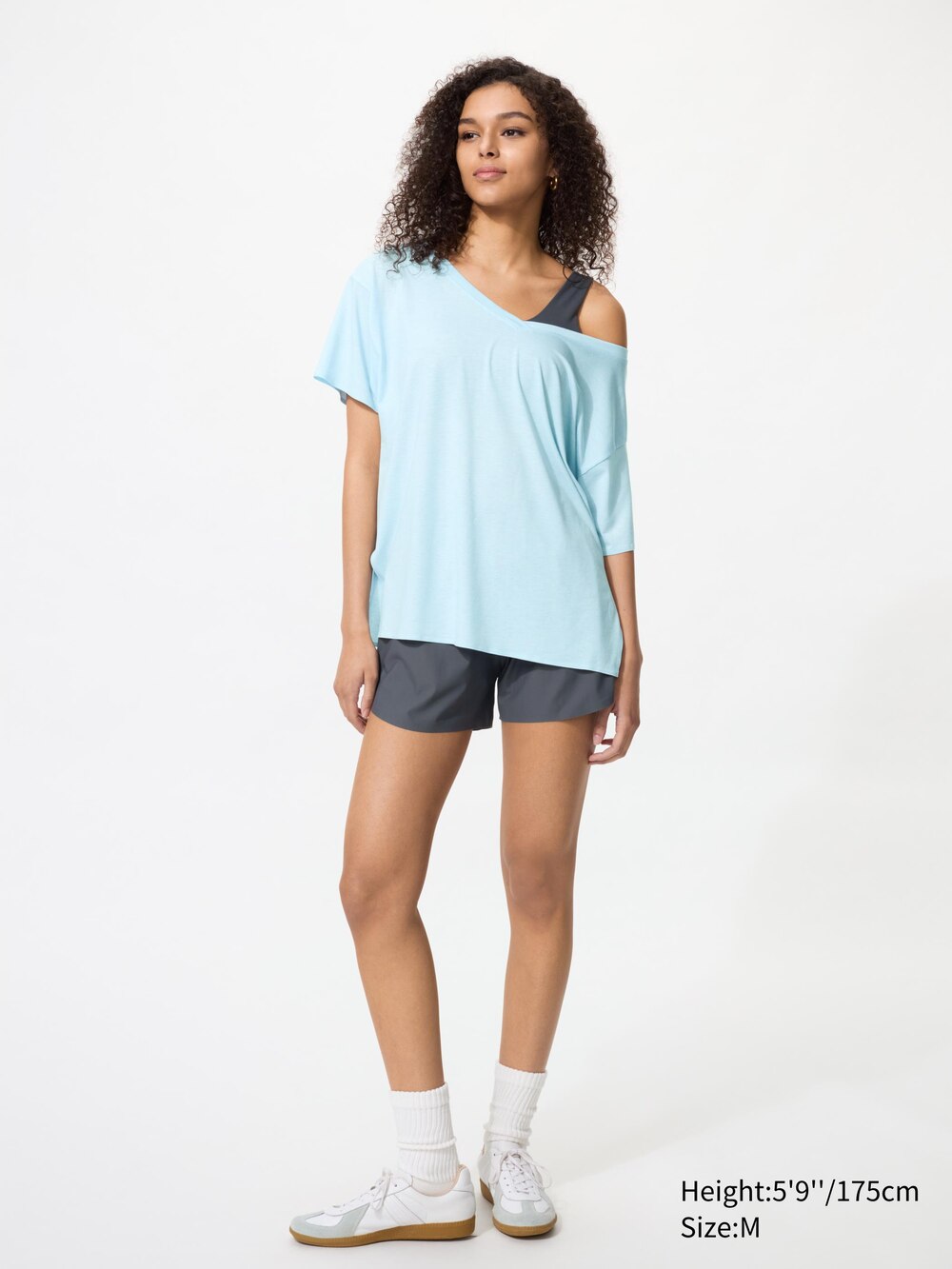 Uniqlo AIRism Relaxed V-Neck T-Shirt | 2 Way — фото 2