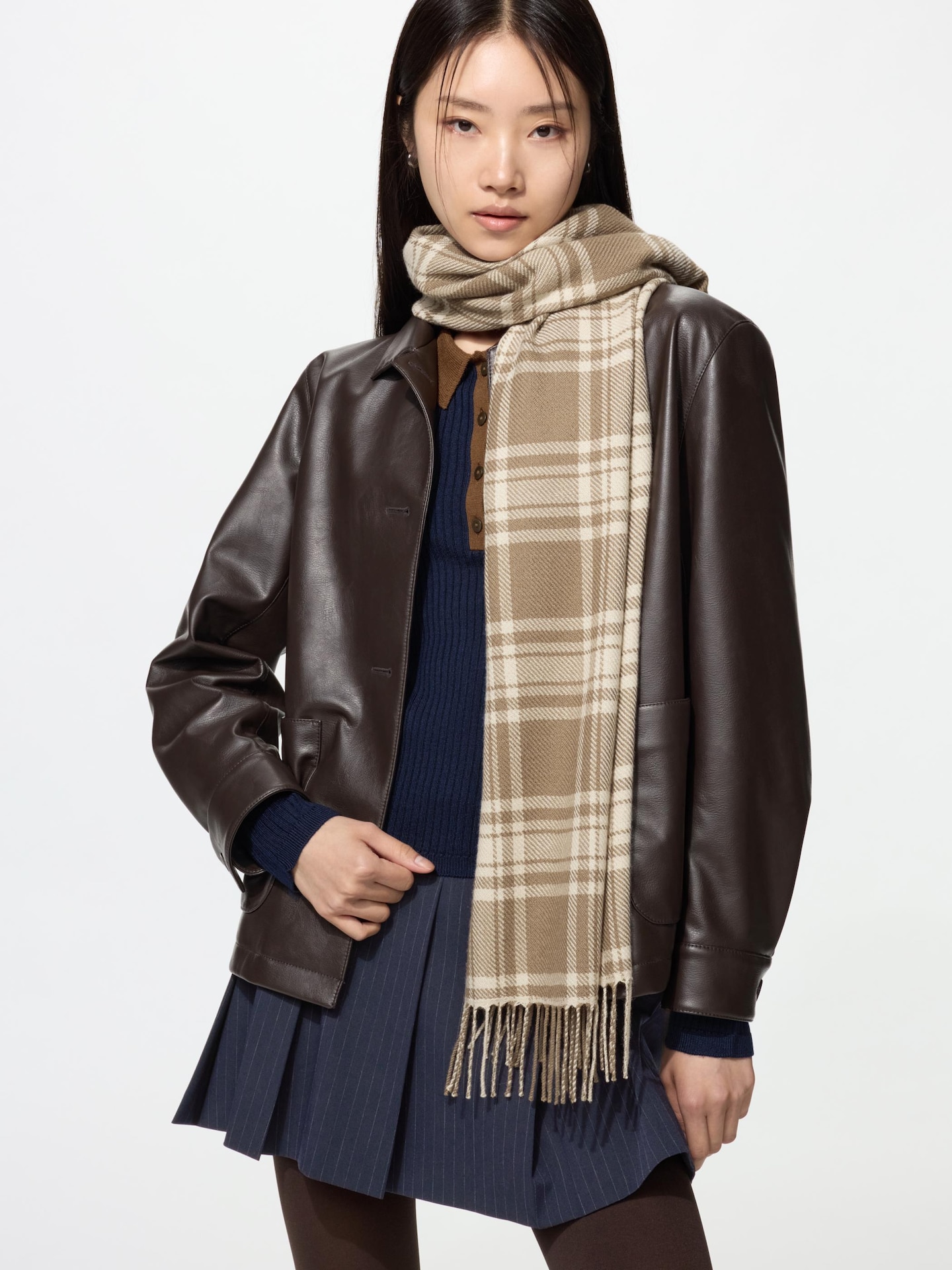 Мужской шарф Uniqlo Heattech Scarf, цвет: Бежевый — фото 4