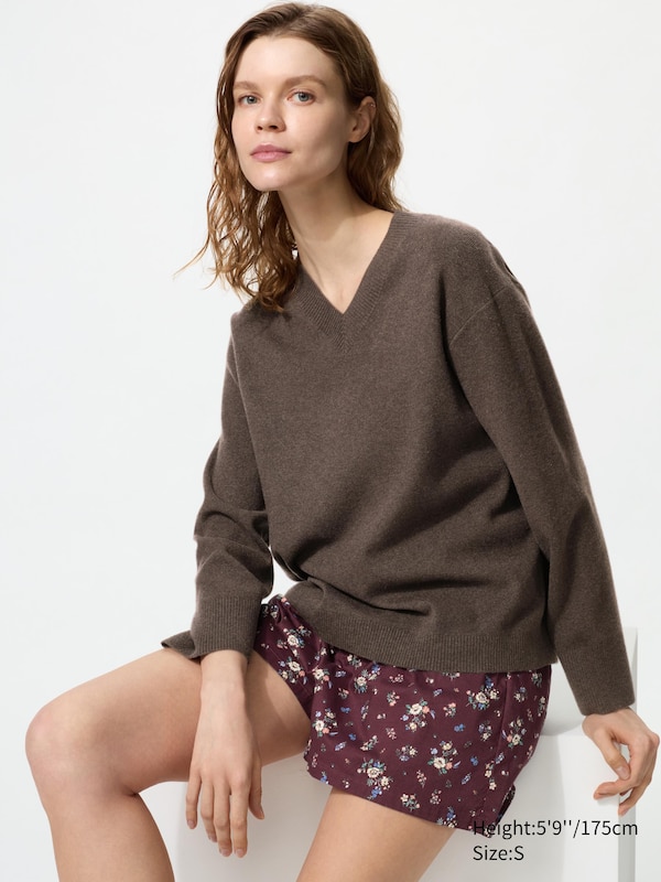 Washable Knit V-Neck Sweater | Smooth