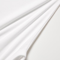 https://image.uniqlo.com/UQ/ST3/us/imagesgoods/486349/feature/usgoods_486349_feature1.jpg