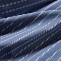 https://image.uniqlo.com/UQ/ST3/us/imagesgoods/486868/feature/usgoods_486868_feature1.jpg