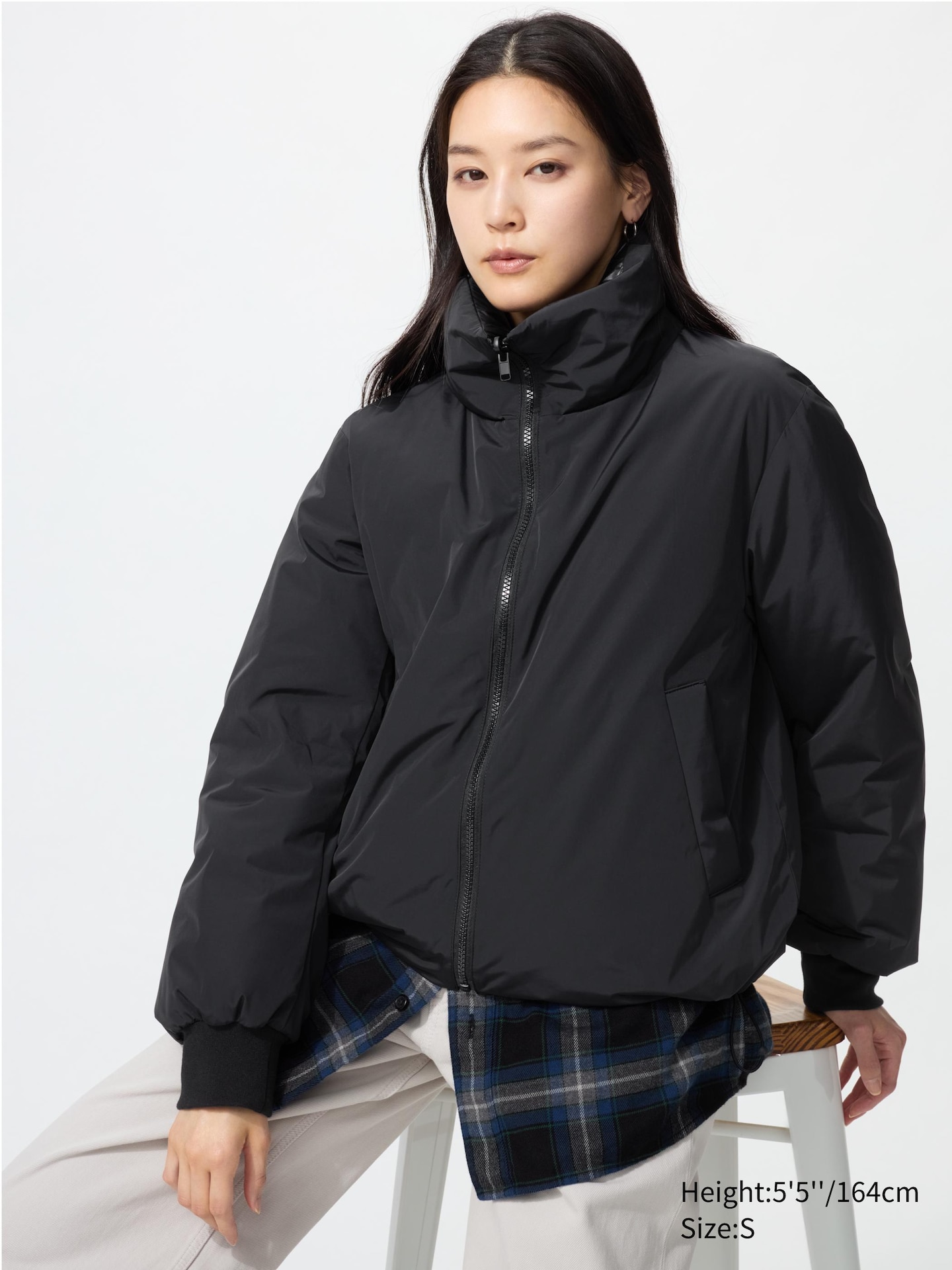 Женская куртка Uniqlo Reversible Down Short, цвет: Чёрный — фото 1