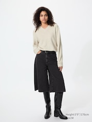 Ribbed Knitted Fleece V-Neck T