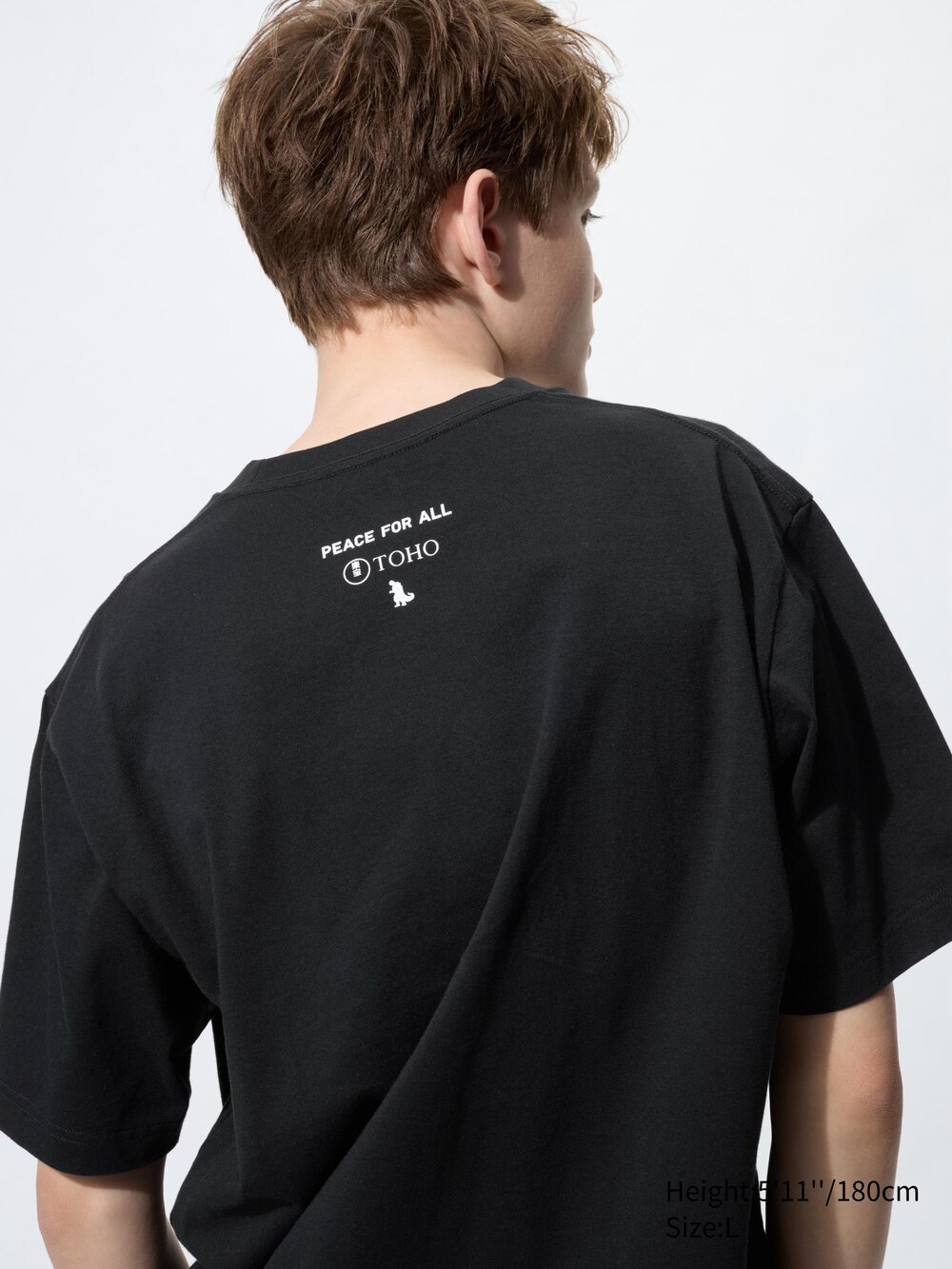 Uniqlo PEACE FOR ALL Graphic T-Shirt | TOHO Co., Ltd. — фото 2