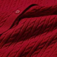 https://image.uniqlo.com/UQ/ST3/us/imagesgoods/488288/feature/usgoods_488288_feature1.jpg