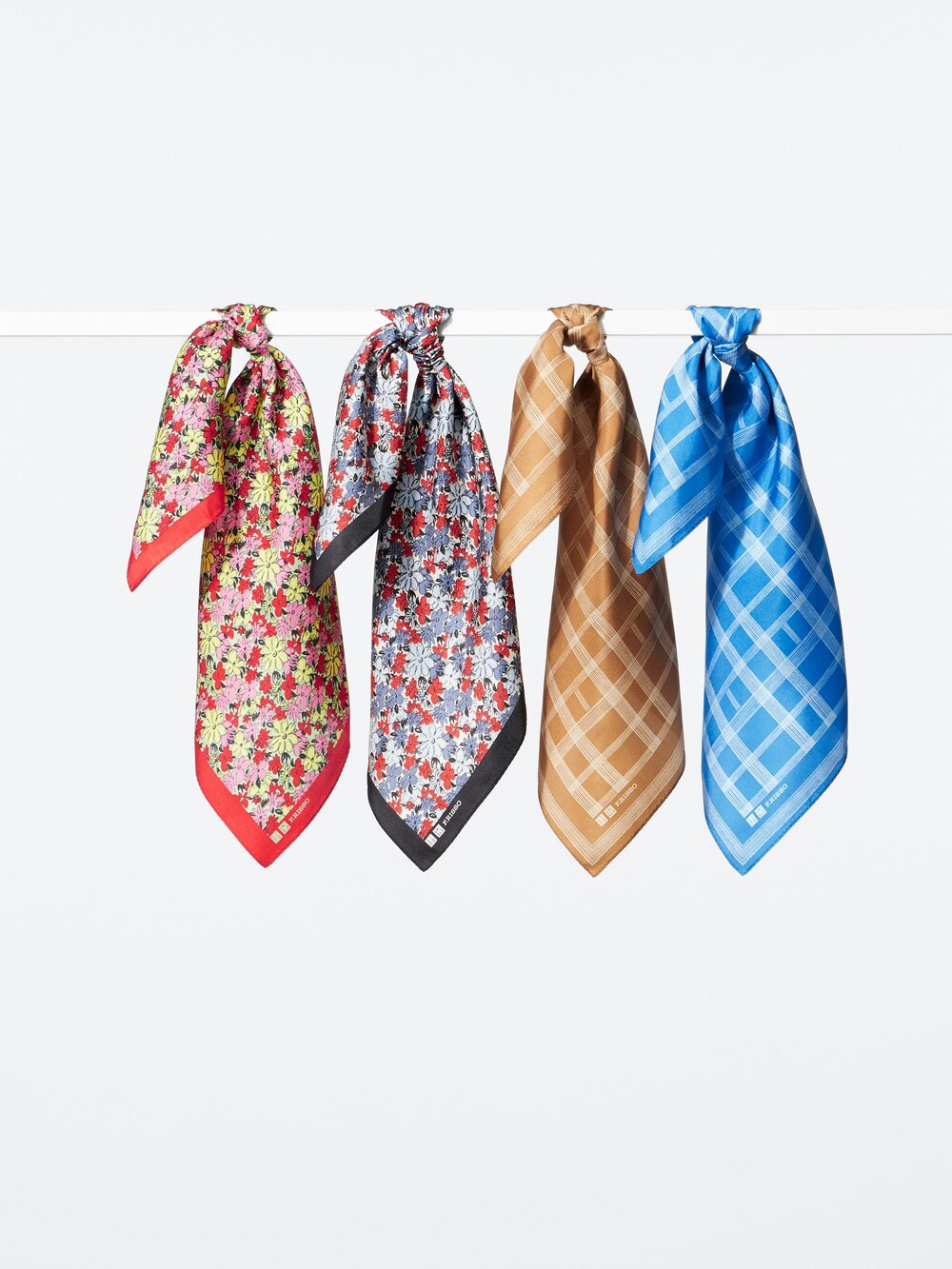 Женские аксессуары Uniqlo Silk Scarf | Check Printed — фото 4