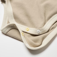 https://image.uniqlo.com/UQ/ST3/us/imagesgoods/488905001/feature/usgoods_488905001_feature3.jpg