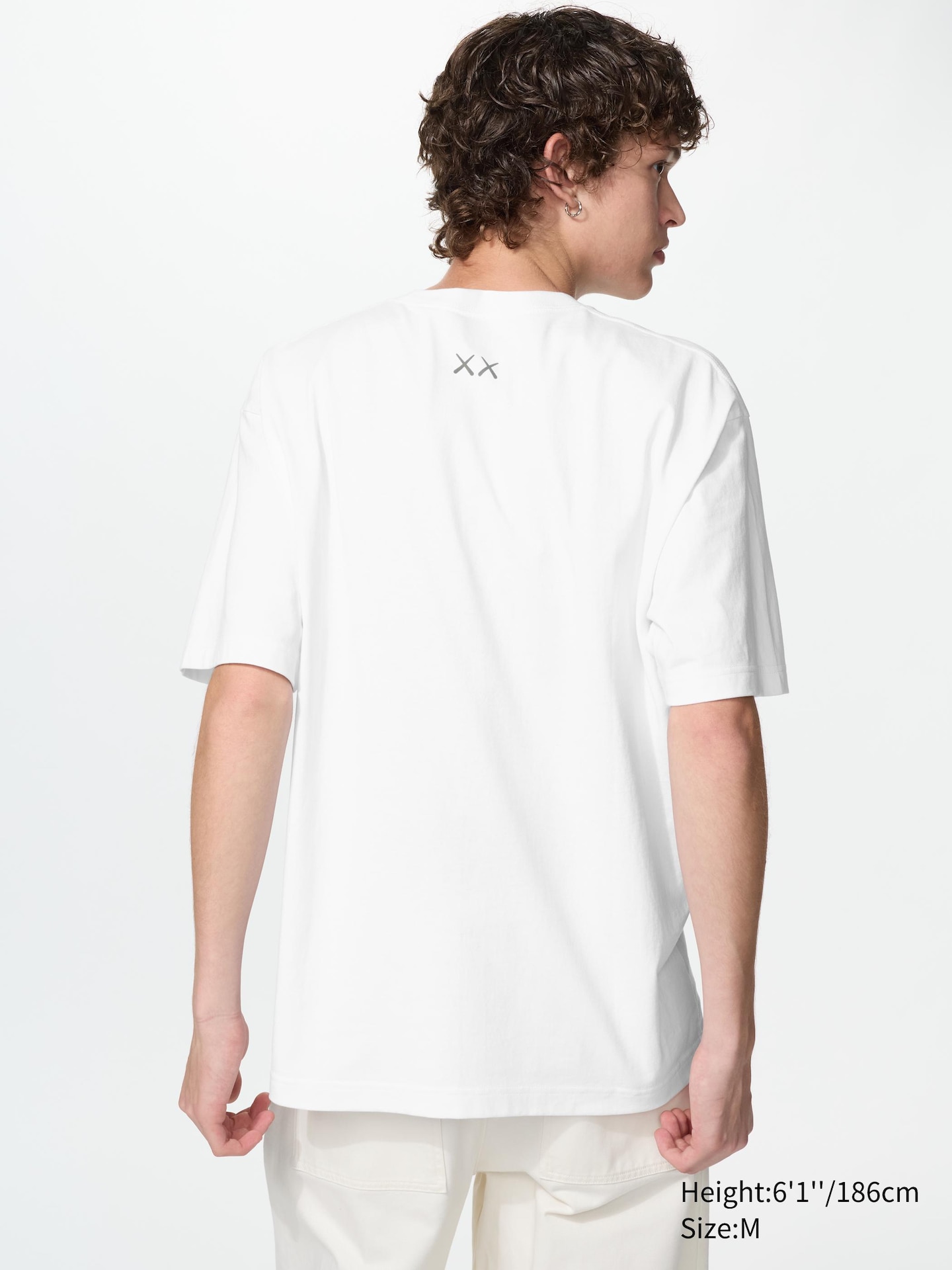 Мужская футболка Uniqlo KAWS Universe UT Graphic, цвет: Белый — фото 2