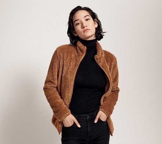 Women's fleece hero banner