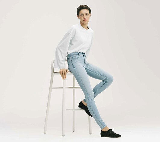 women's jeans hero banner