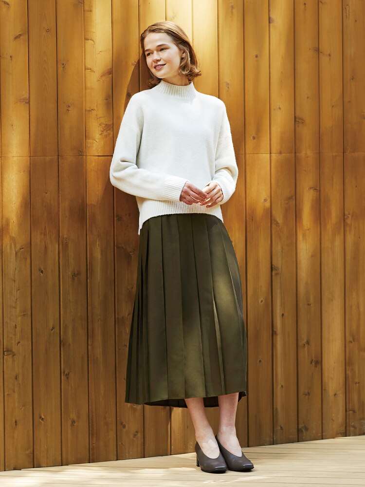 Crisp pleats keep their shape wear after wear.