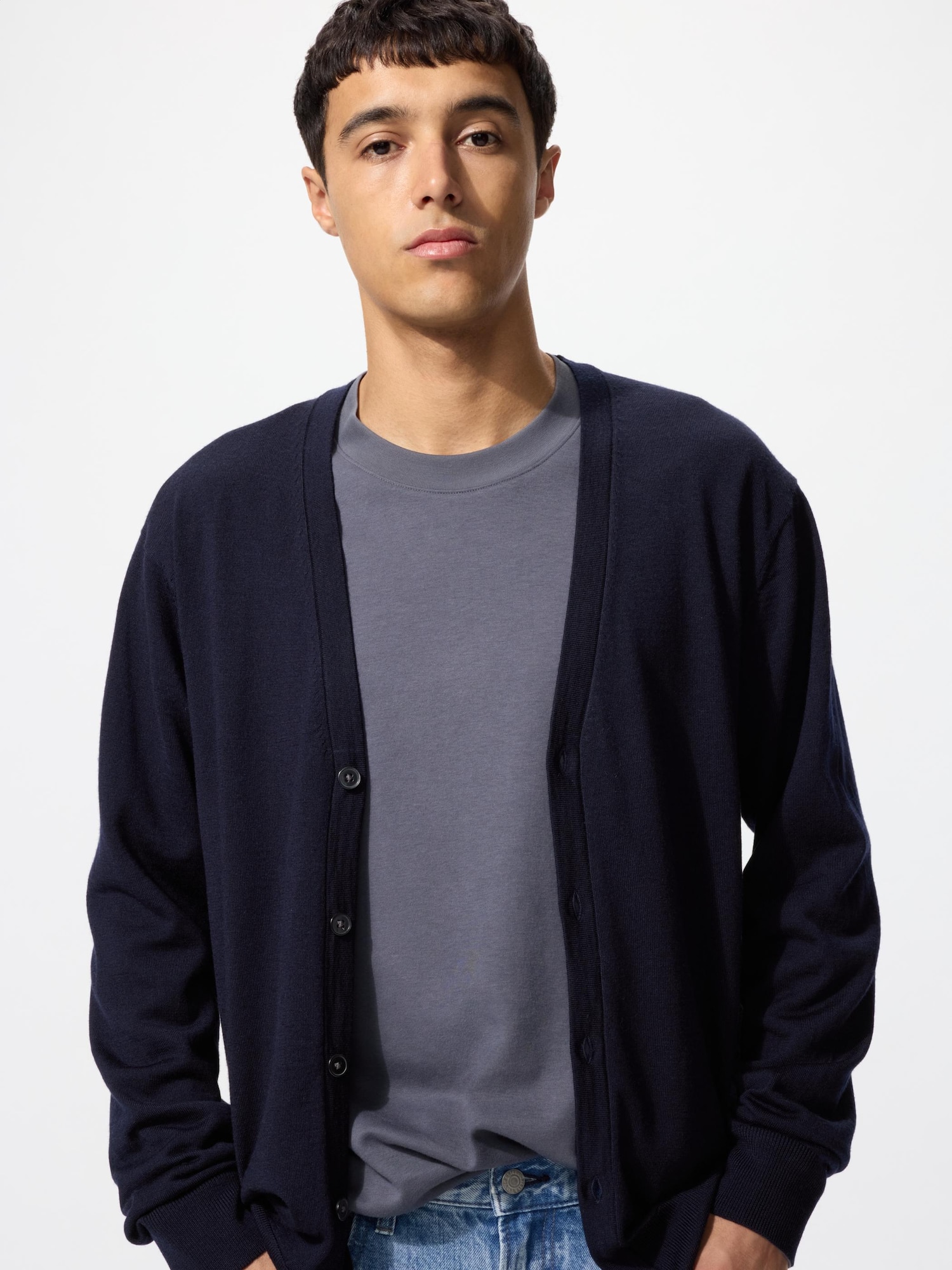 Men's Extra Fine Merino V Neck Long Sleeve Cardigan | UNIQLO VN